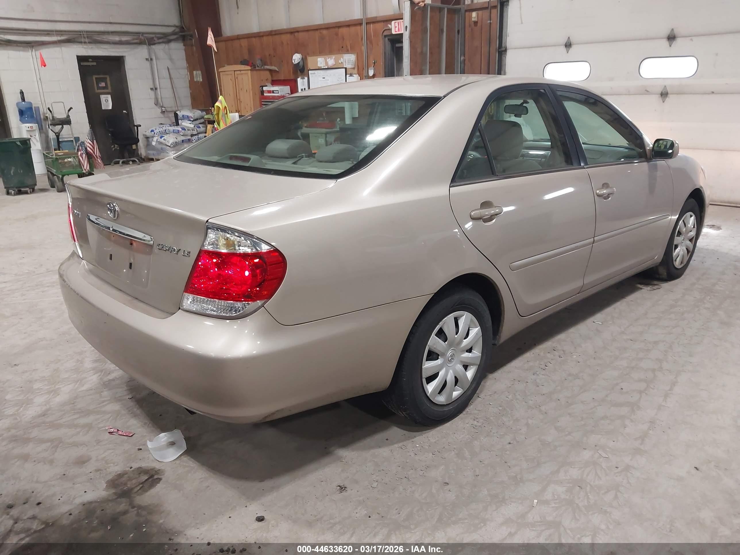 2006 Toyota Camry Le Tan vin: 4T1BE32K76U736845