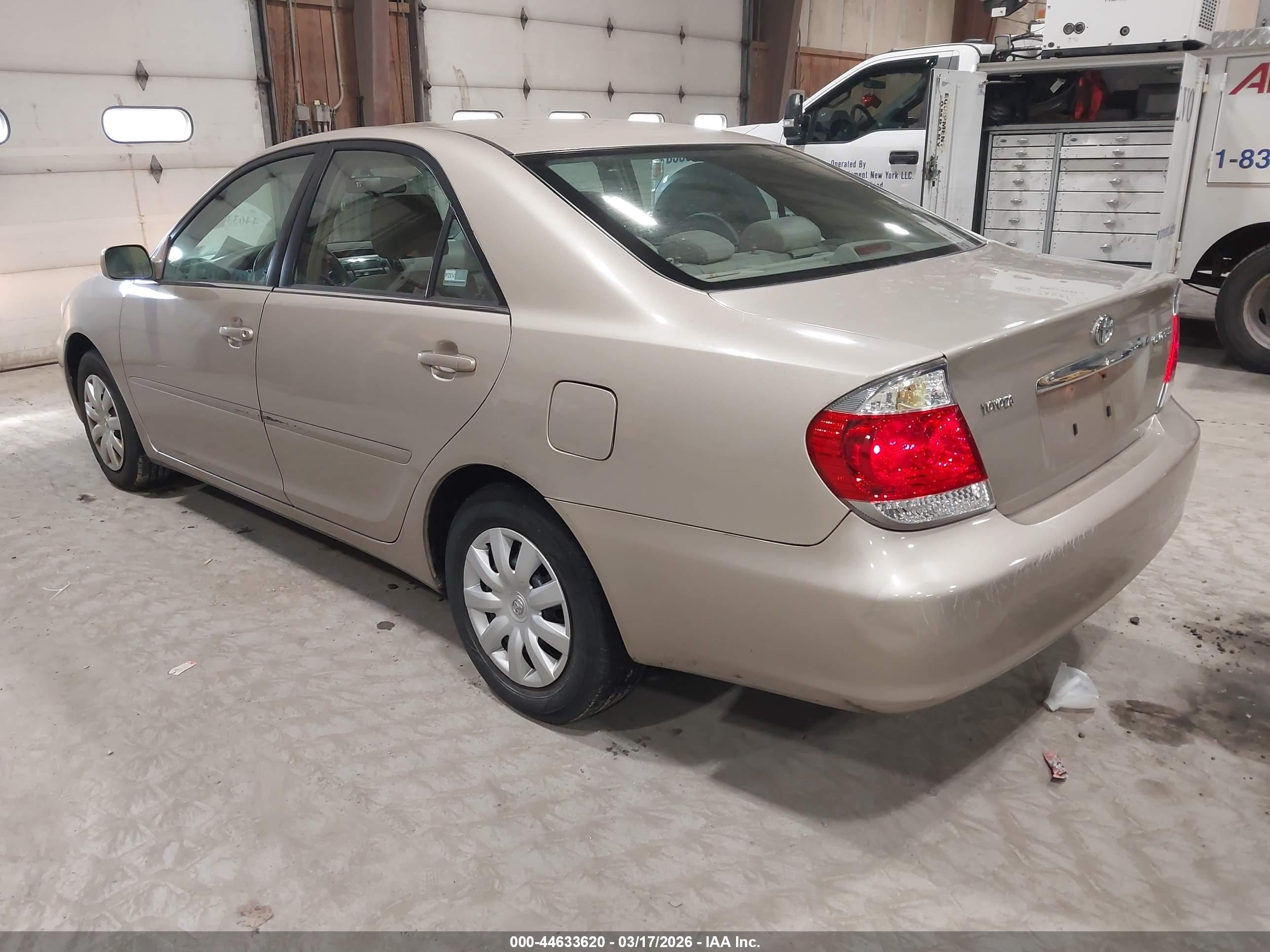 2006 Toyota Camry Le Tan vin: 4T1BE32K76U736845