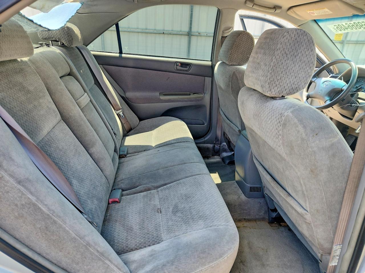 2002 Toyota Camry Le Silver vin: 4T1BE32K82U008459