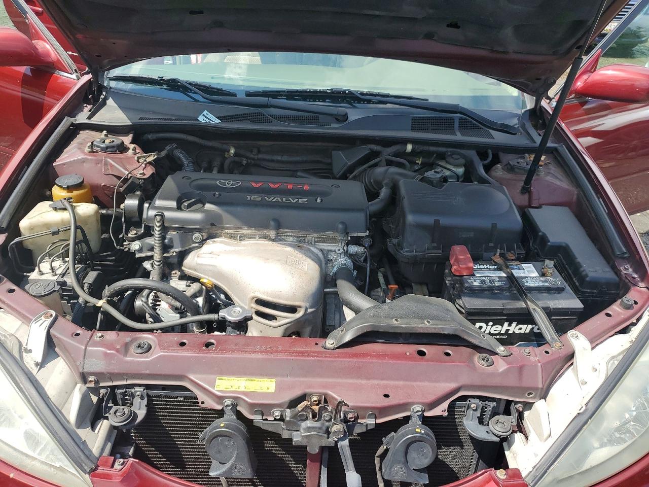 2002 Toyota Camry Le Maroon vin: 4T1BE32K82U062649