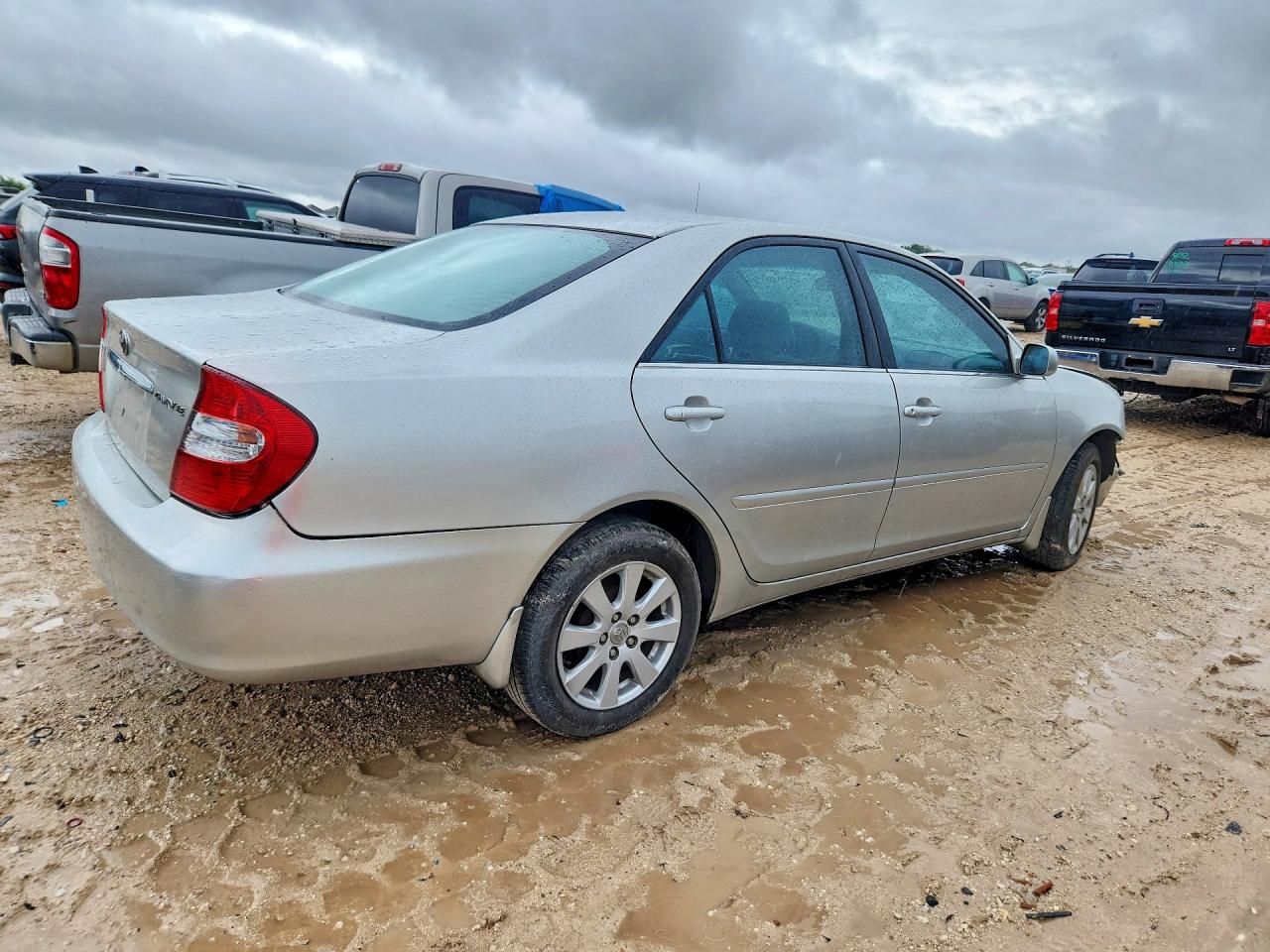 2002 Toyota Camry Le Серебряный vin: 4T1BE32K82U073604