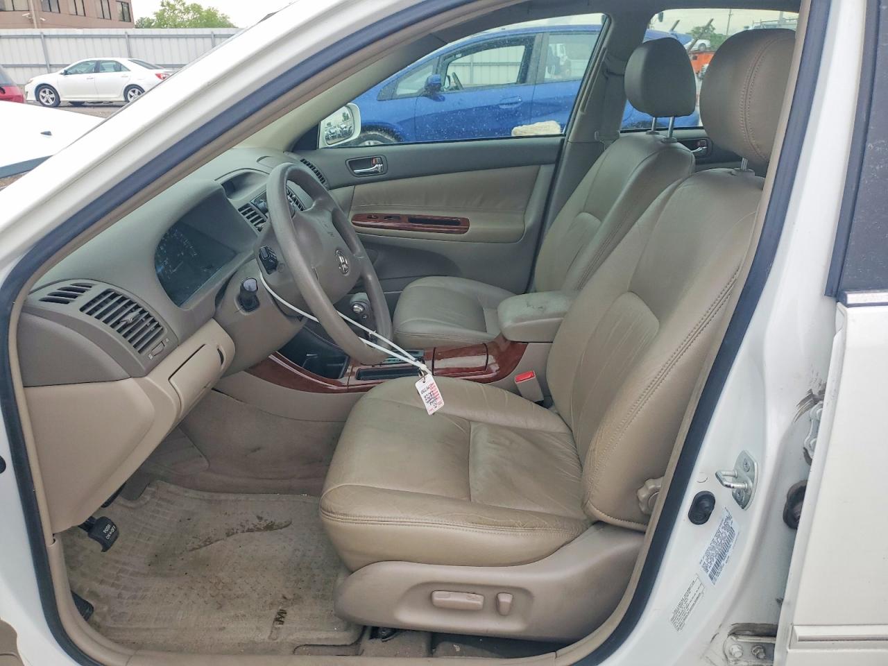 2002 Toyota Camry Xle White vin: 4T1BE32K82U074770