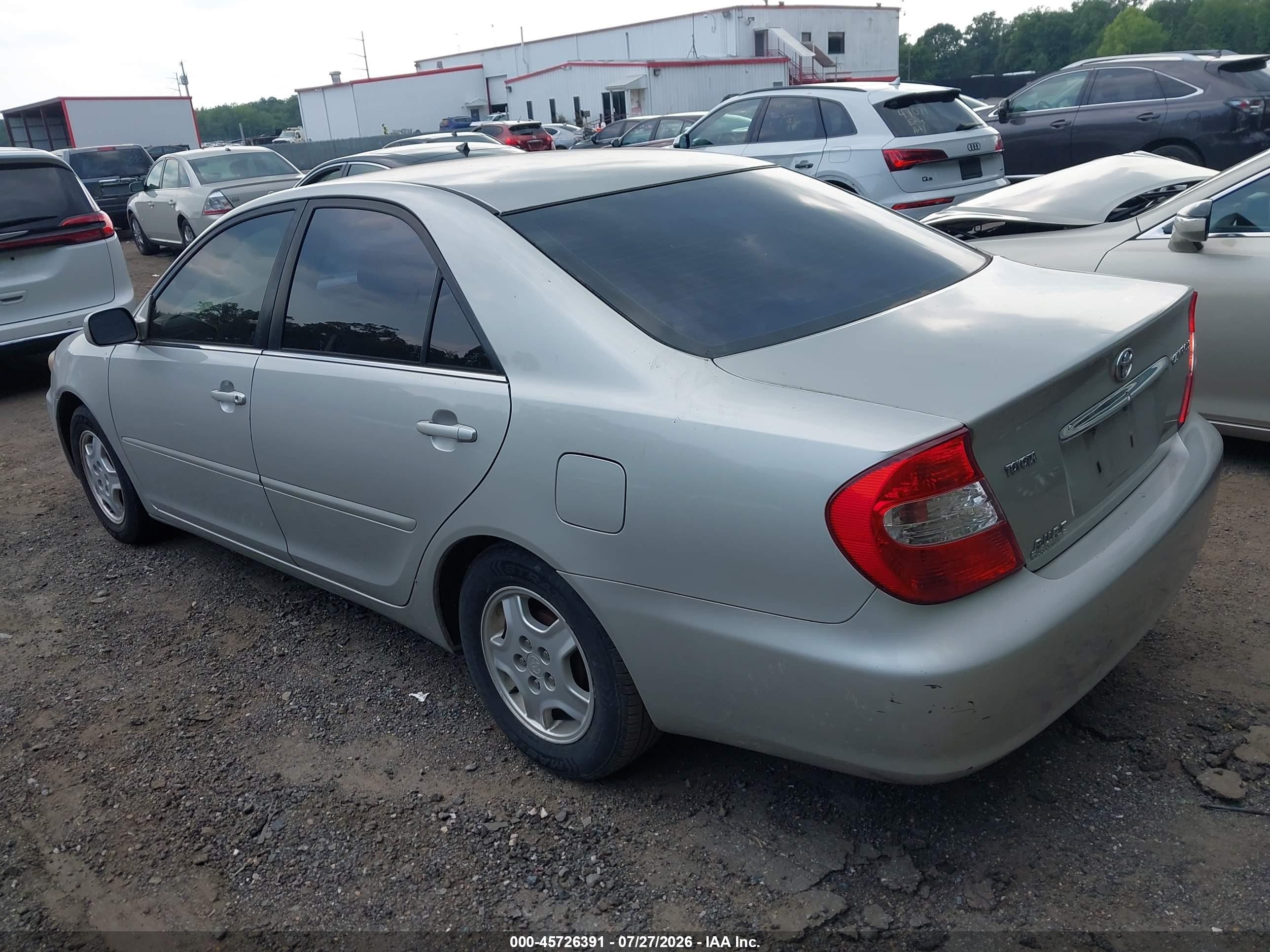 2002 Toyota Camry Le Silver vin: 4T1BE32K82U094677