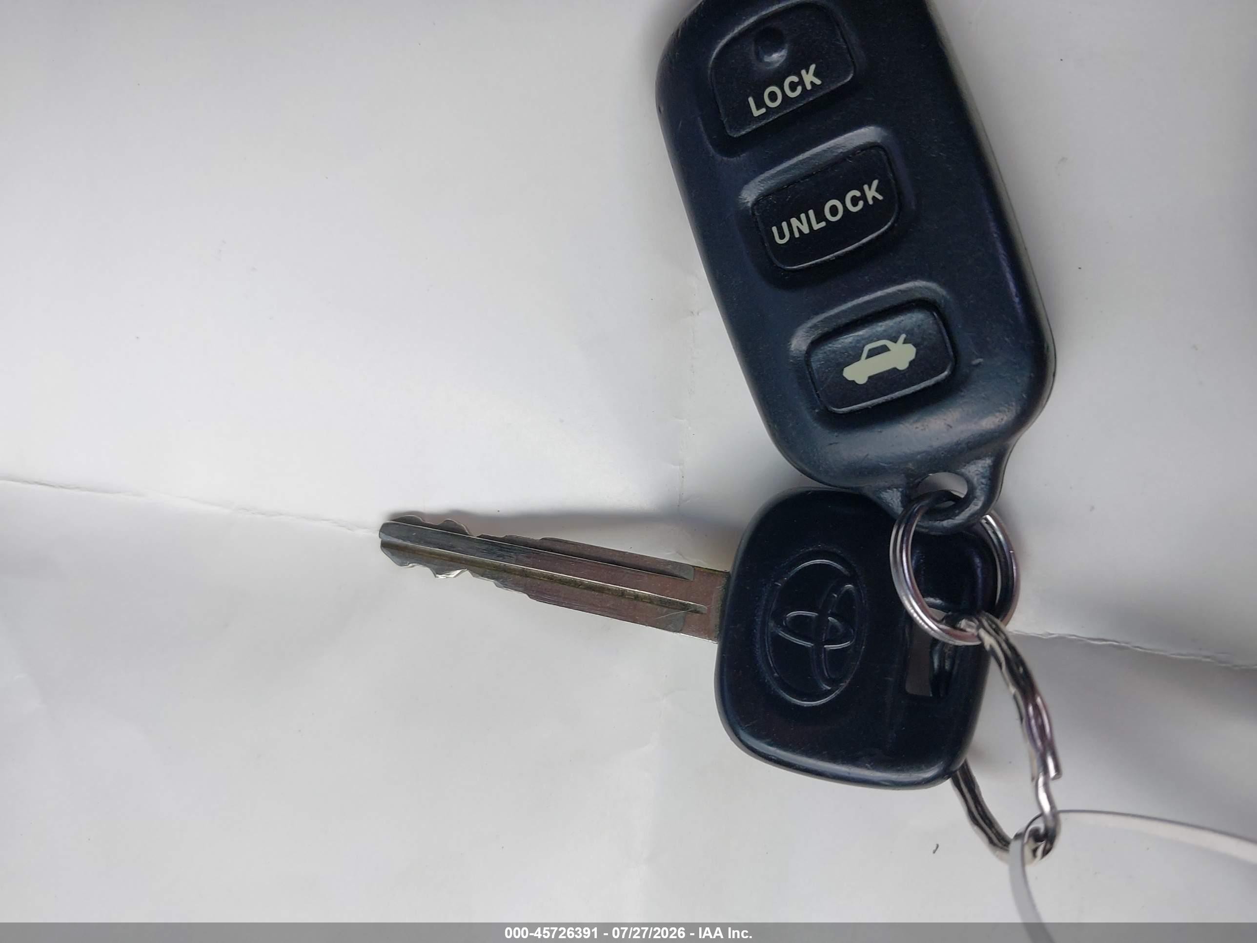 2002 Toyota Camry Le Silver vin: 4T1BE32K82U094677