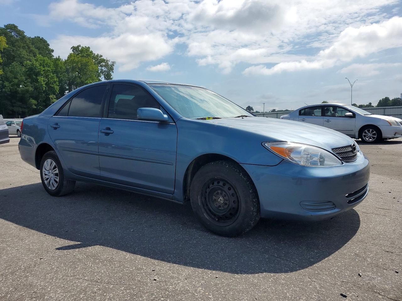 2002 Toyota Camry Le Blue vin: 4T1BE32K82U517063