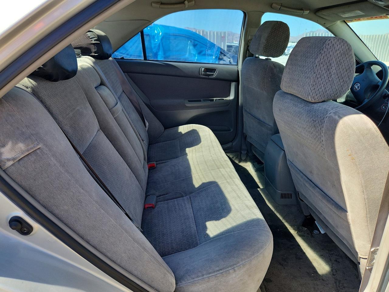 2002 Toyota Camry Le Silver vin: 4T1BE32K82U543405