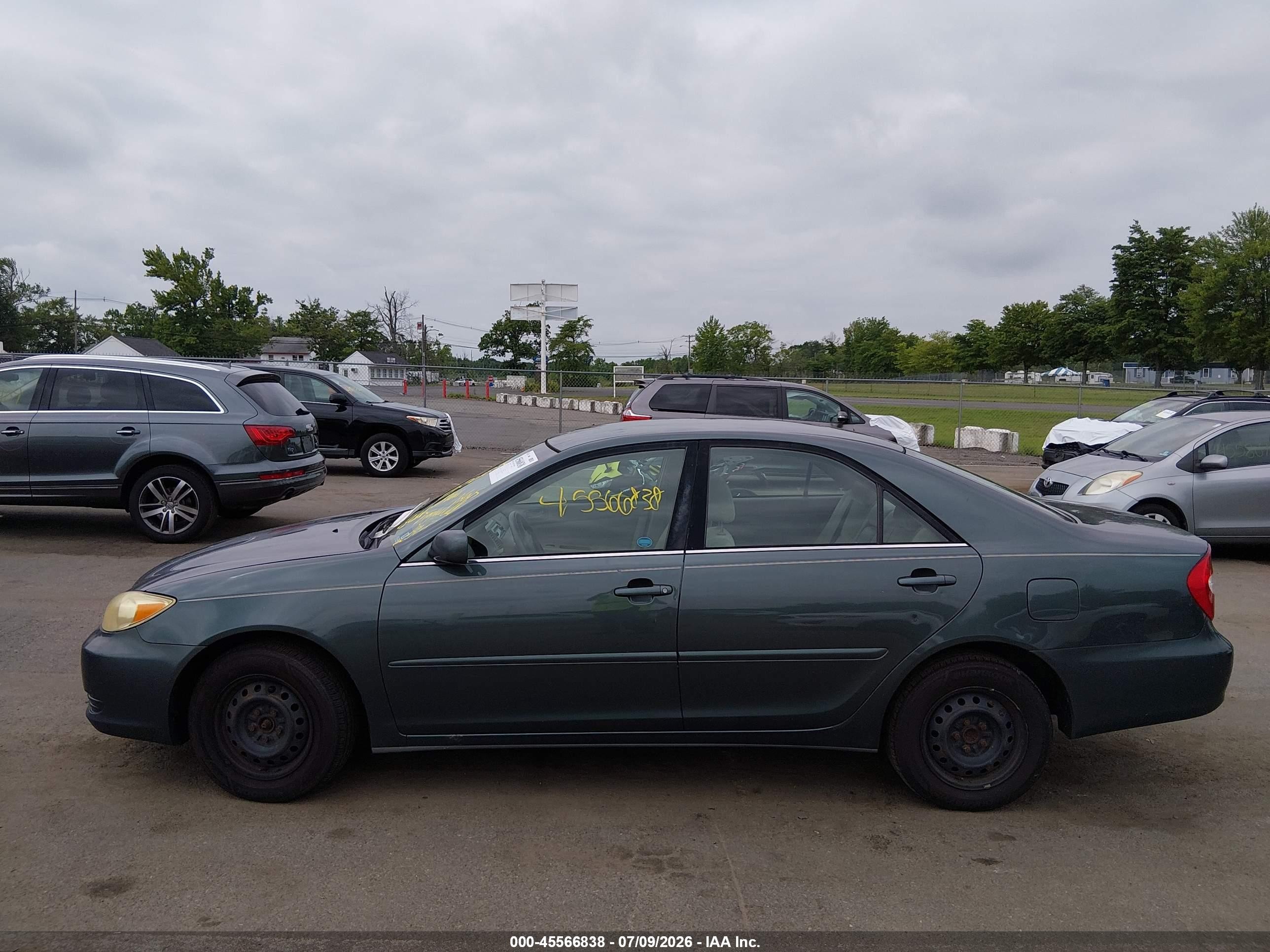 2002 Toyota Camry Le Зеленый vin: 4T1BE32K82U615459