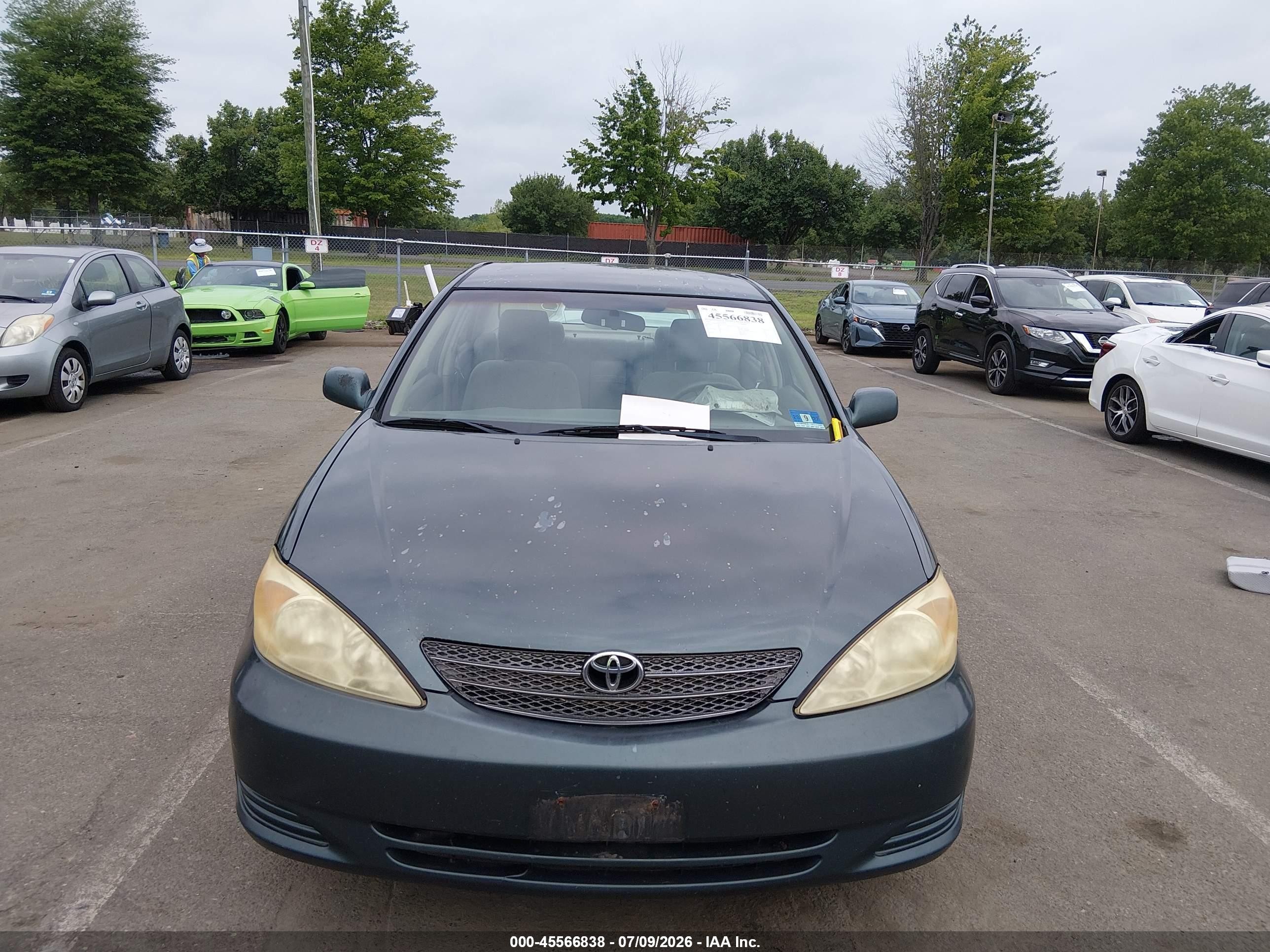 2002 Toyota Camry Le Зеленый vin: 4T1BE32K82U615459