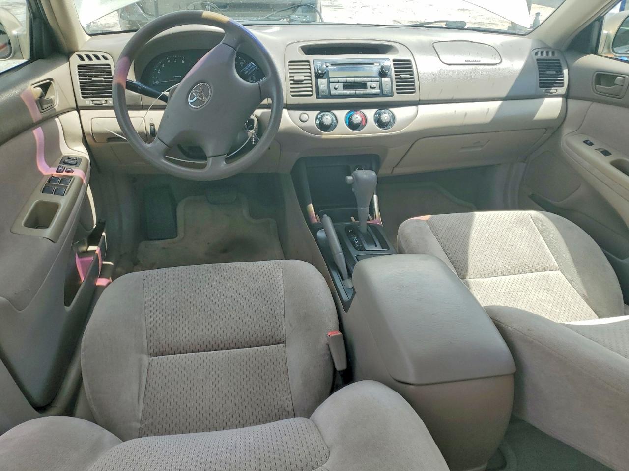 2002 Toyota Camry Le Tan vin: 4T1BE32K82U635758