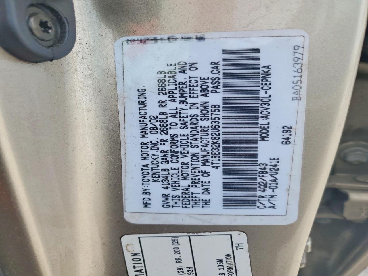 2002 Toyota Camry Le Tan vin: 4T1BE32K82U635758