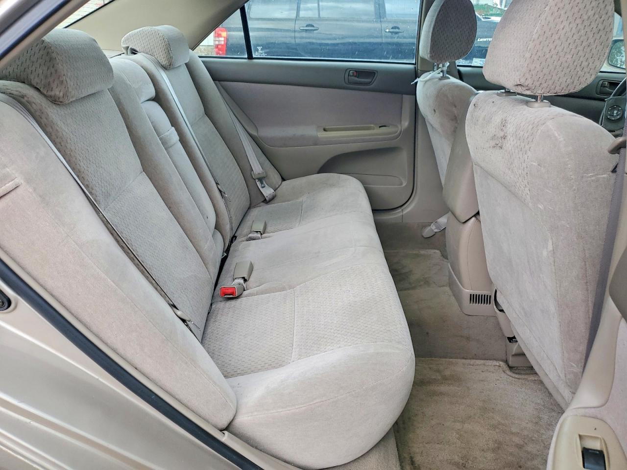 2002 Toyota Camry Le Золотой vin: 4T1BE32K82U637123