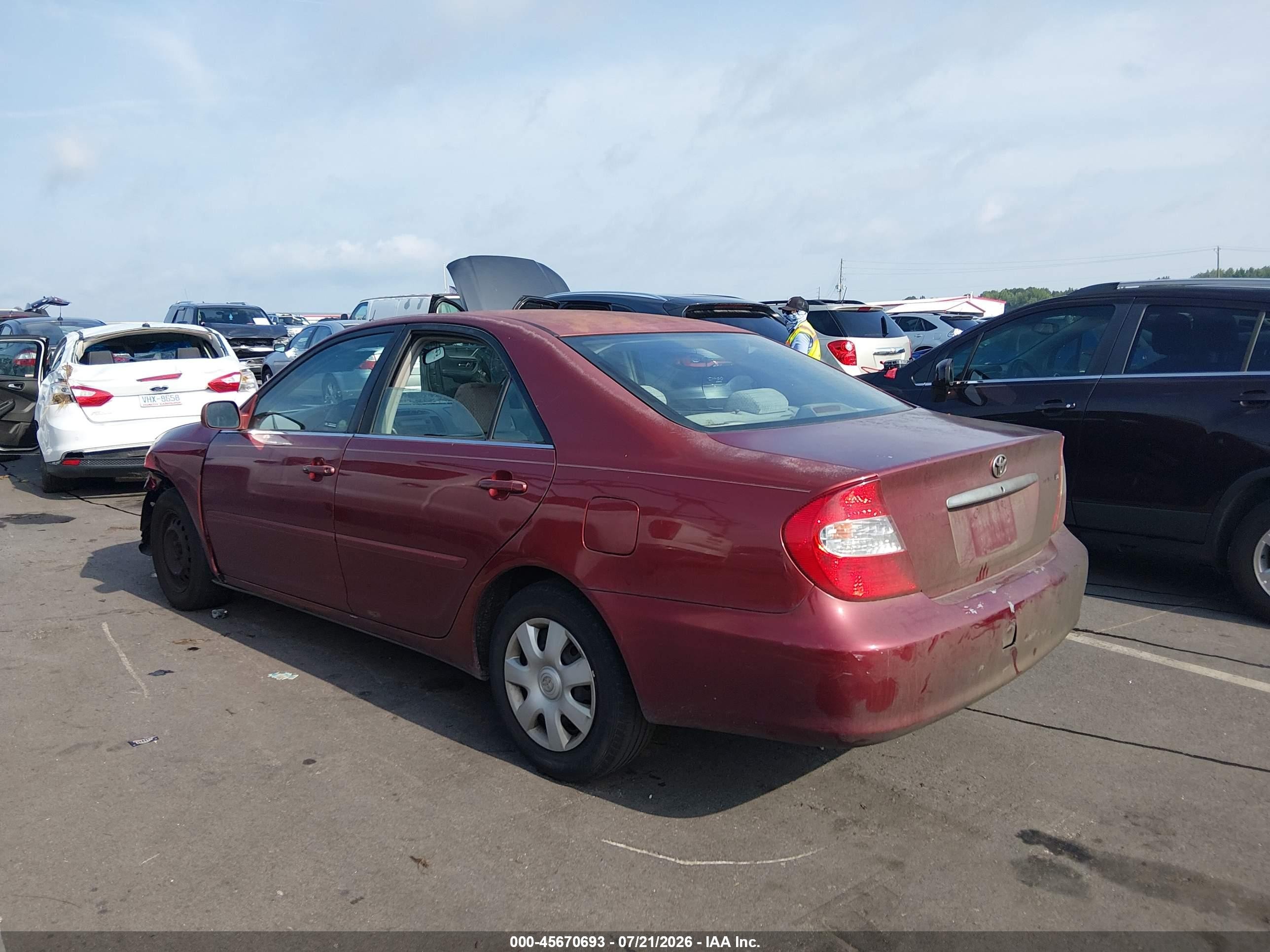 2003 Toyota Camry Le/xle/se Red vin: 4T1BE32K83U151929