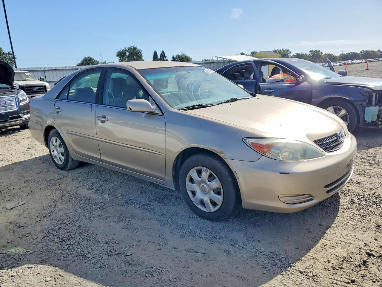 2003 Toyota Camry Le Золотой vin: 4T1BE32K83U154894