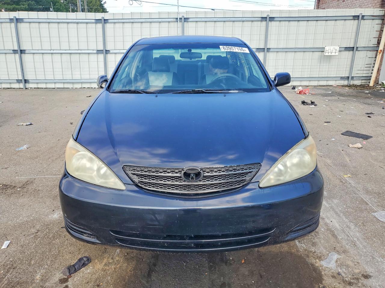 2003 Toyota Camry Le Blue vin: 4T1BE32K83U208890