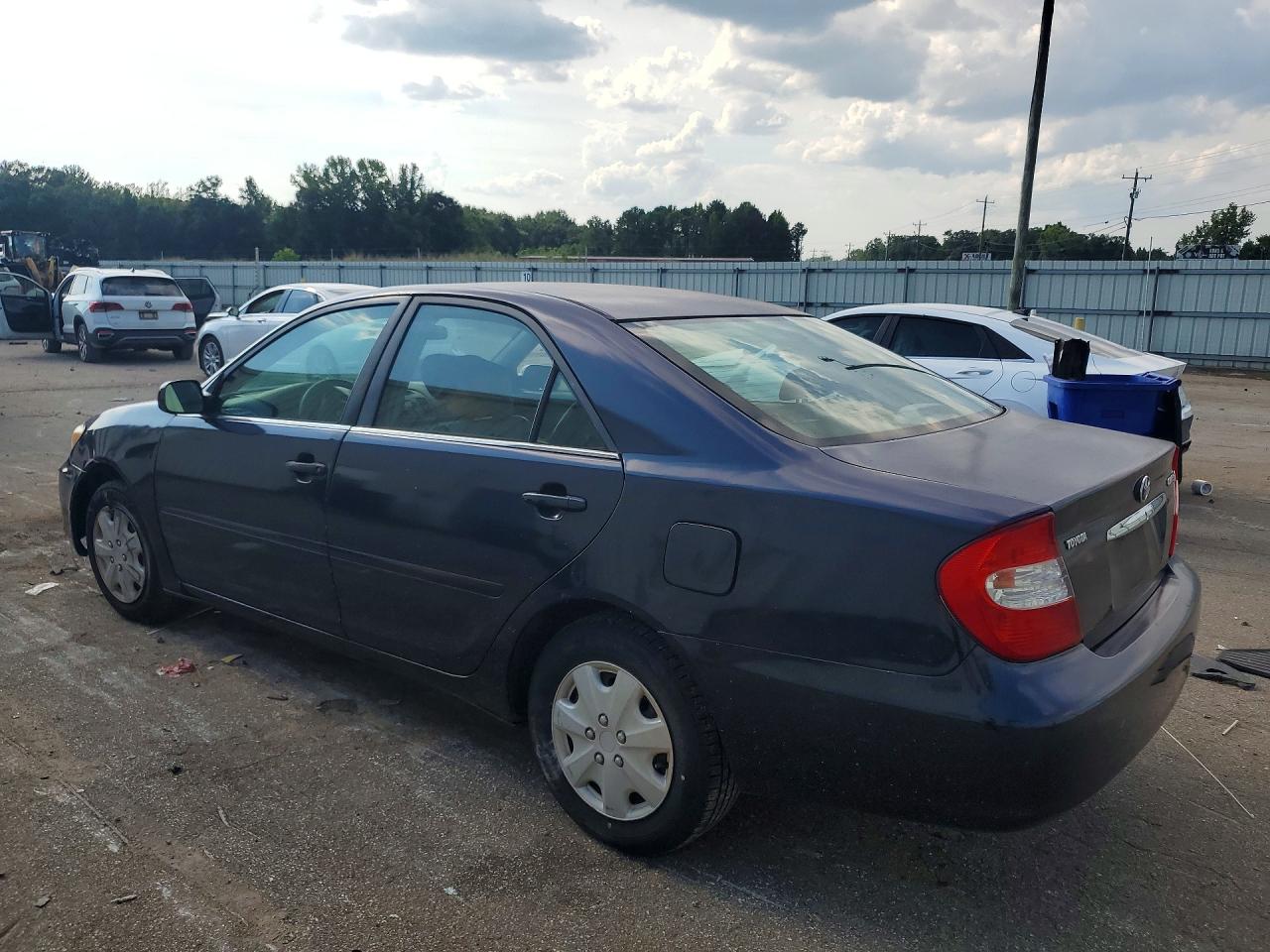 2003 Toyota Camry Le Blue vin: 4T1BE32K83U208890