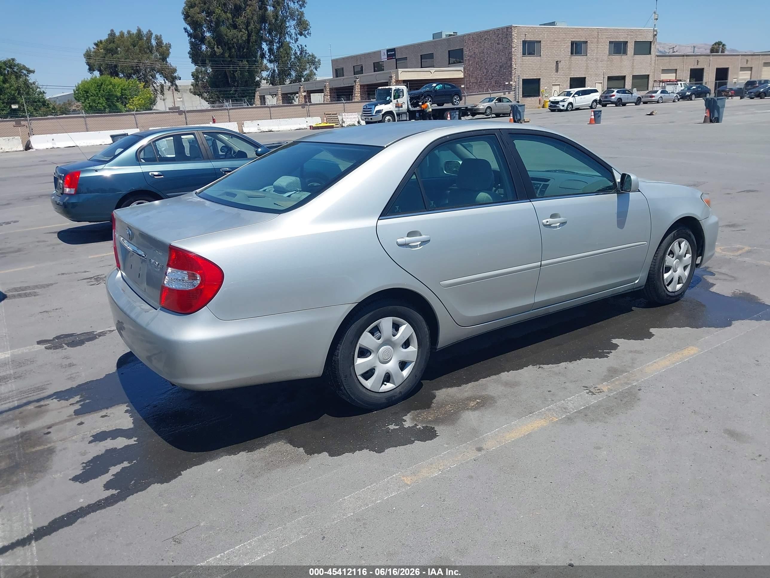 2003 Toyota Camry Le Серебряный vin: 4T1BE32K83U252050