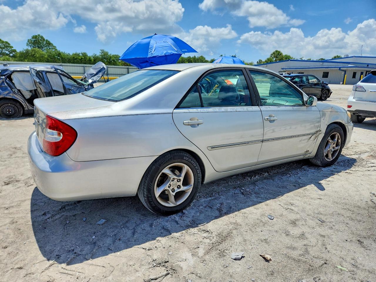 2003 Toyota Camry Xle Silver vin: 4T1BE32K83U722335
