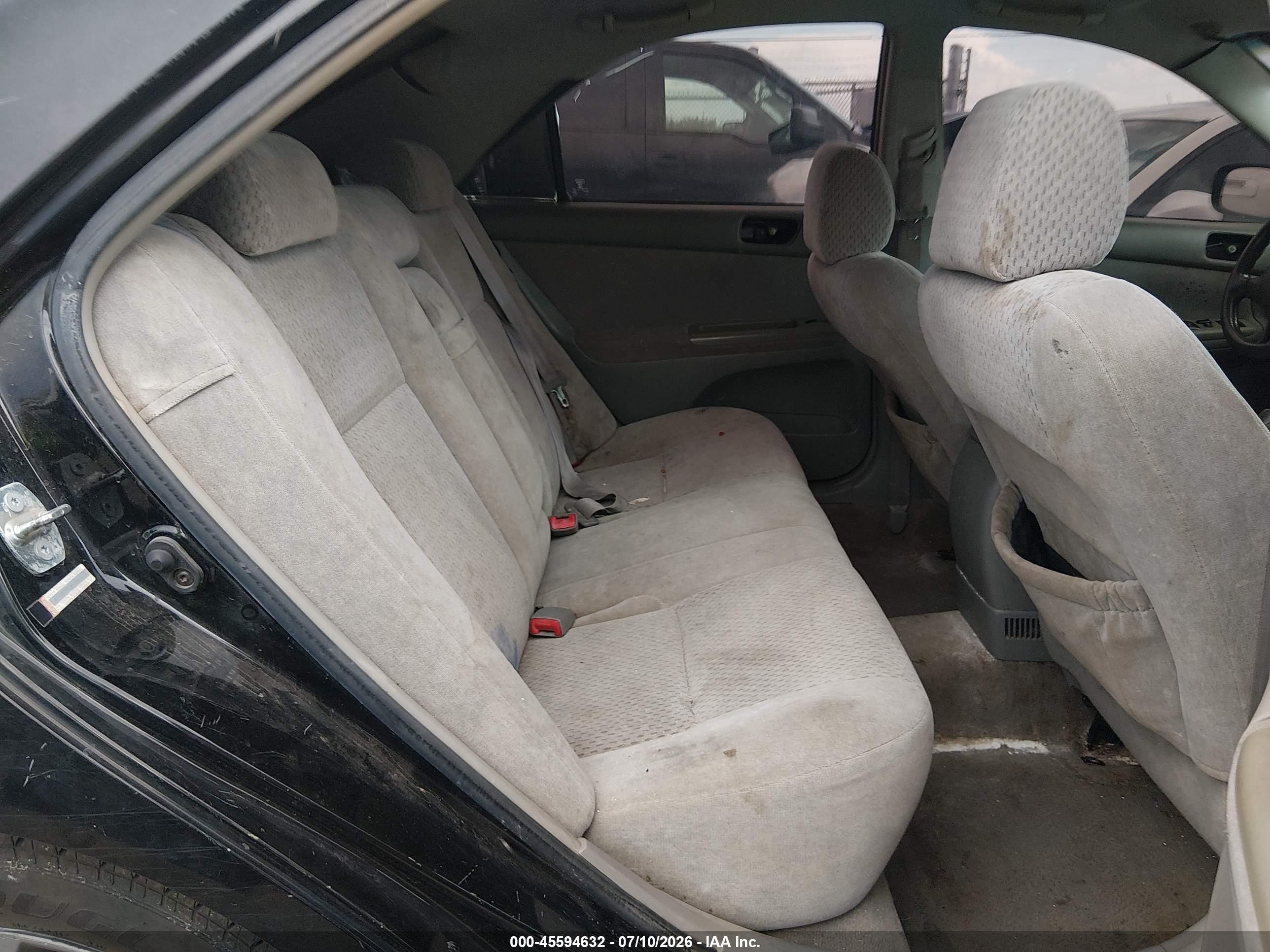 2004 Toyota Camry Le Черный vin: 4T1BE32K84U280643