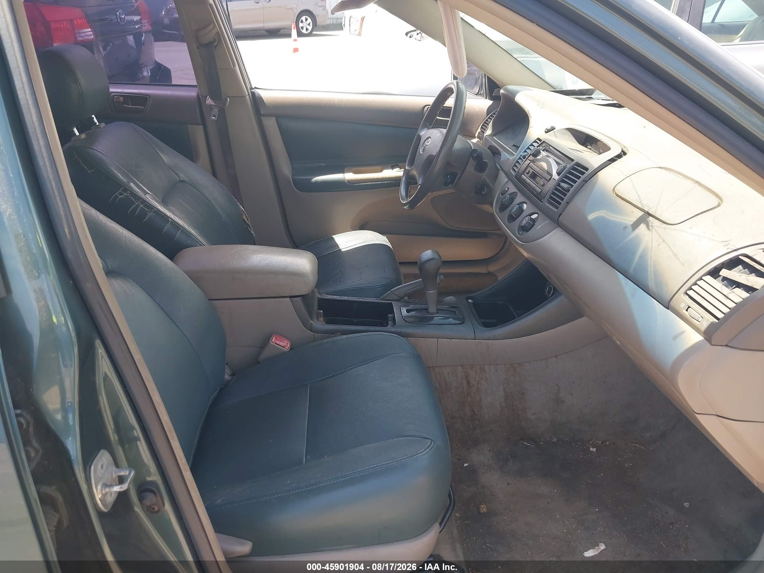 2004 Toyota Camry Le Green vin: 4T1BE32K84U311129