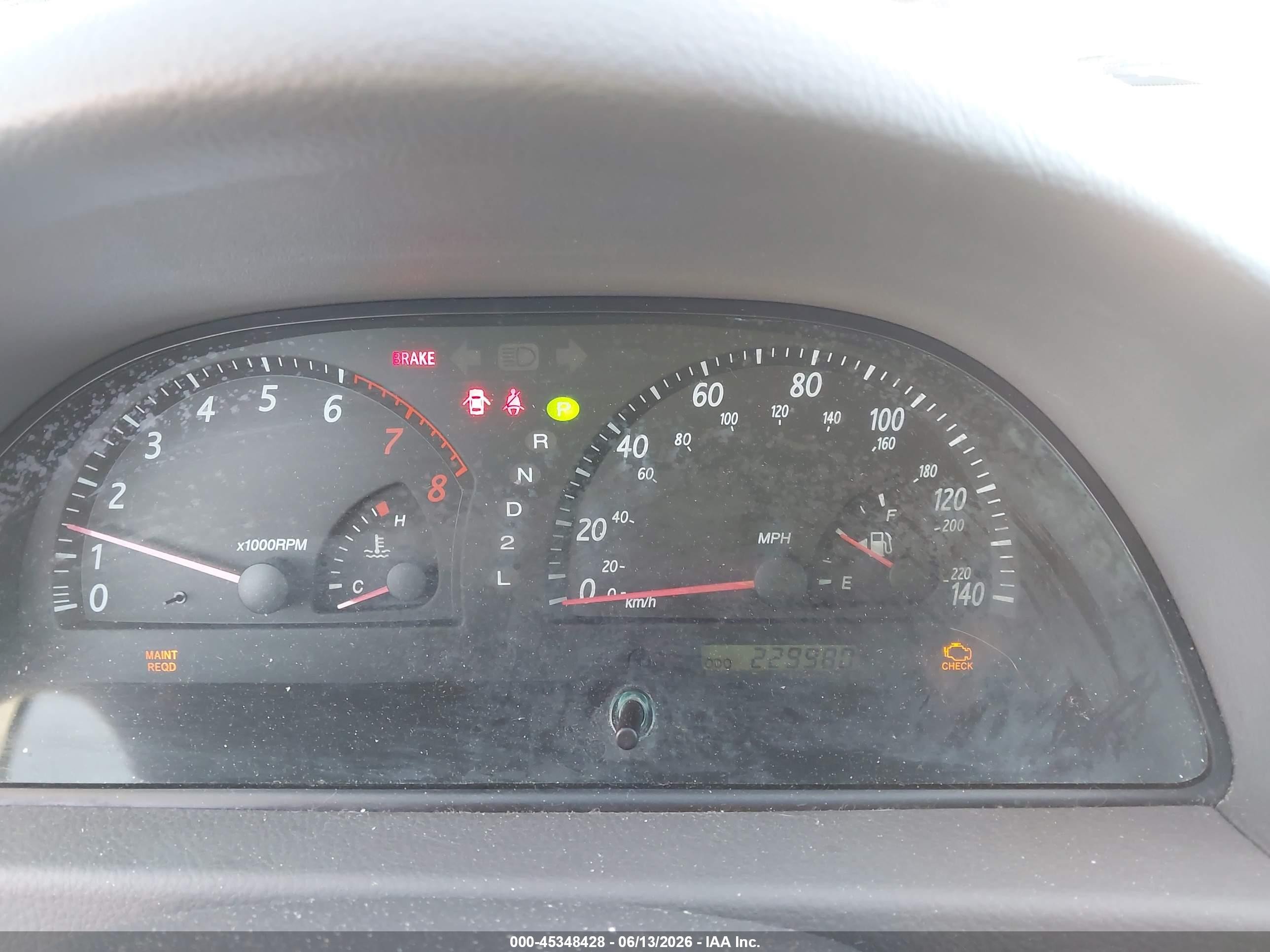 2004 Toyota Camry Le Silver vin: 4T1BE32K84U324544