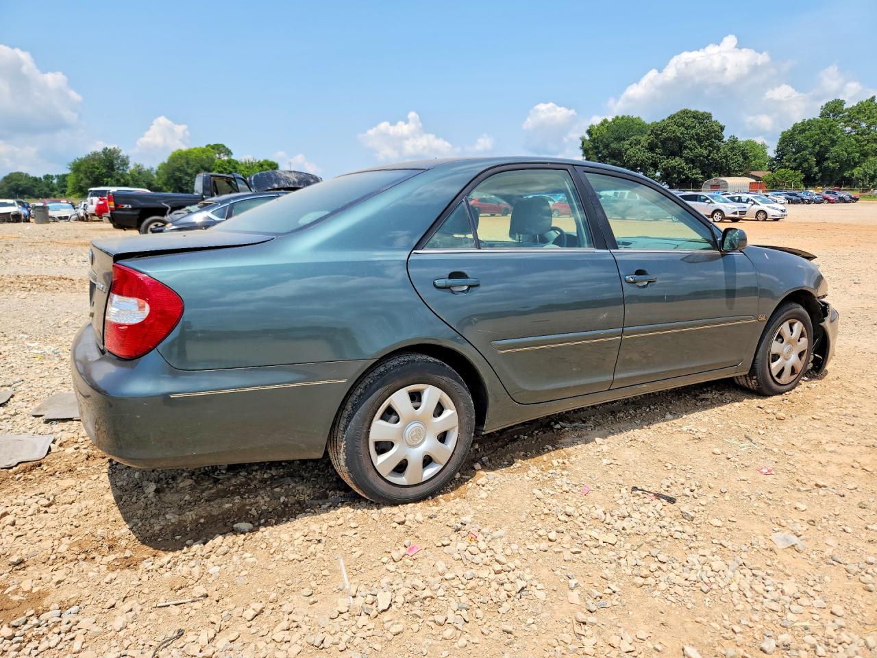 2004 Toyota Camry Le Green vin: 4T1BE32K84U331980