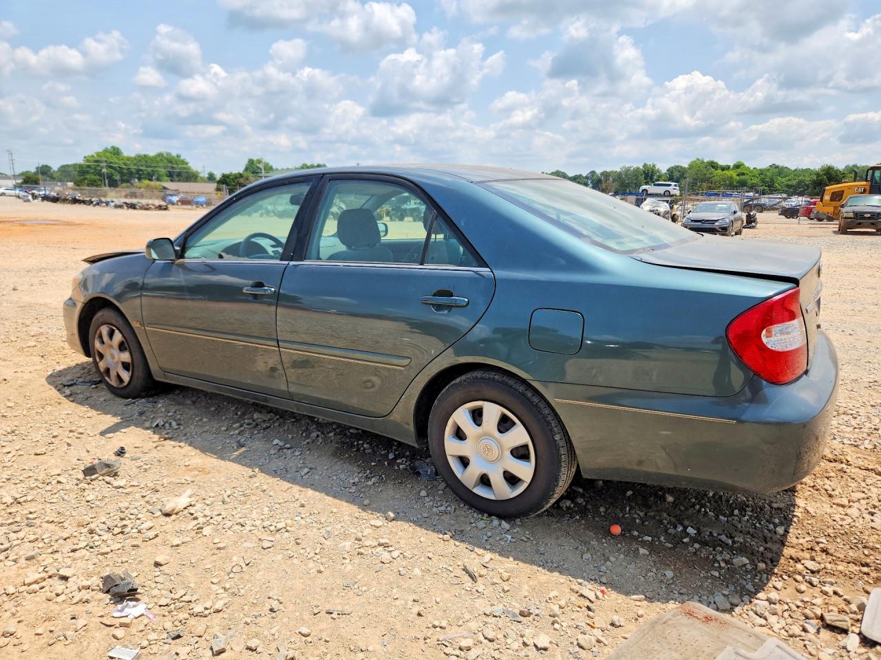 2004 Toyota Camry Le Green vin: 4T1BE32K84U331980