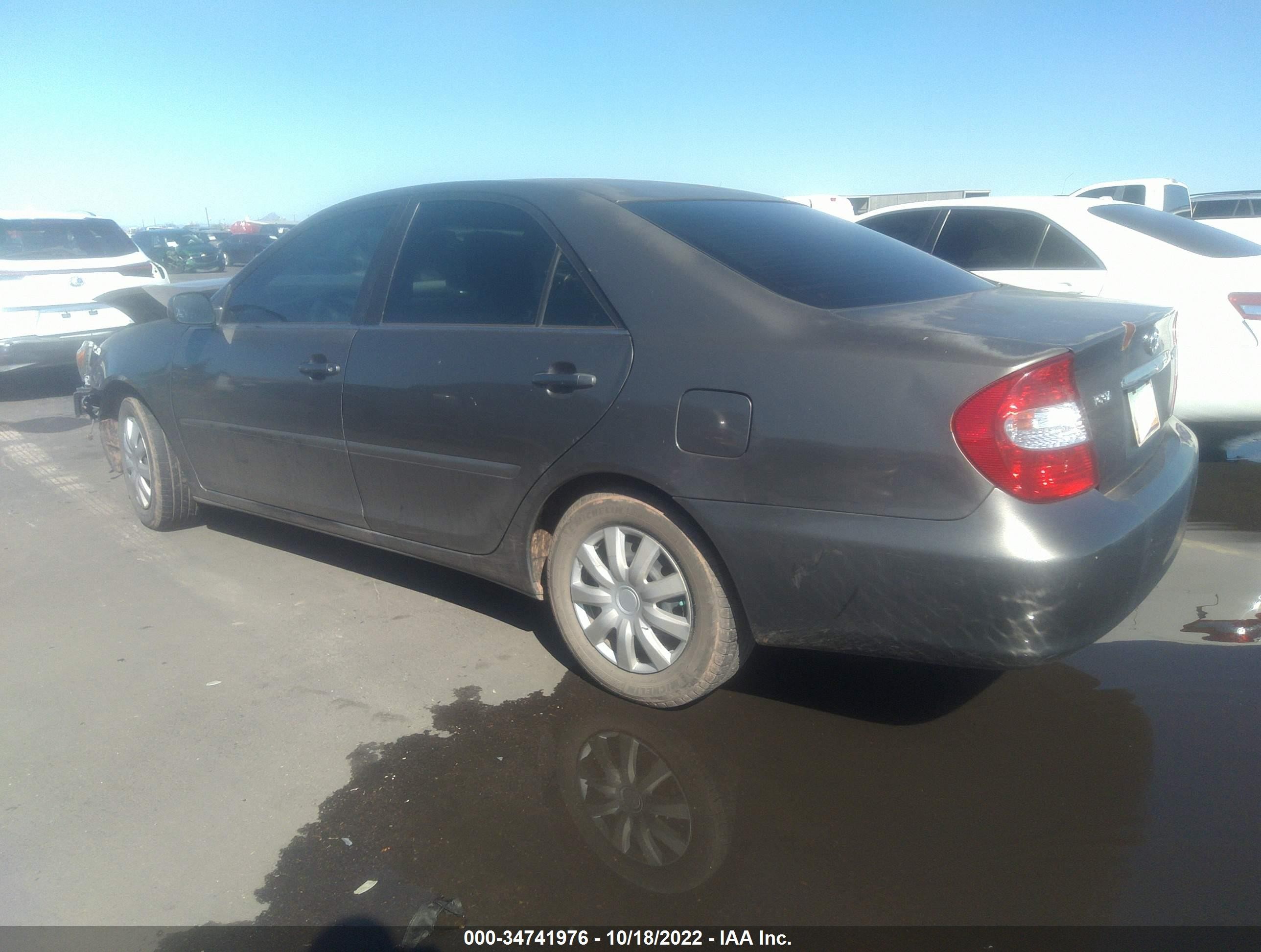 2004 Toyota Camry Le Brown vin: 4T1BE32K84U869451
