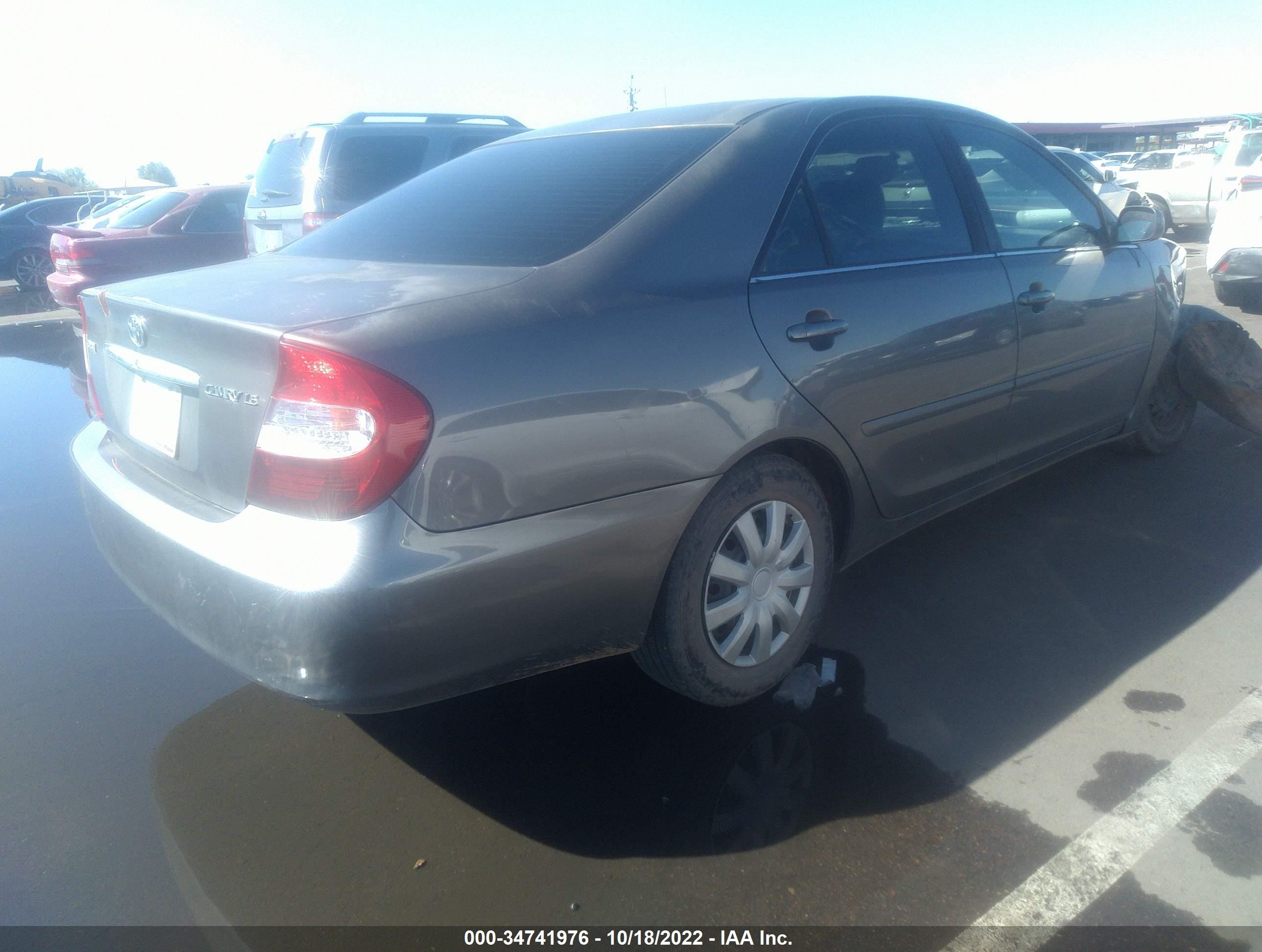 2004 Toyota Camry Le Brown vin: 4T1BE32K84U869451