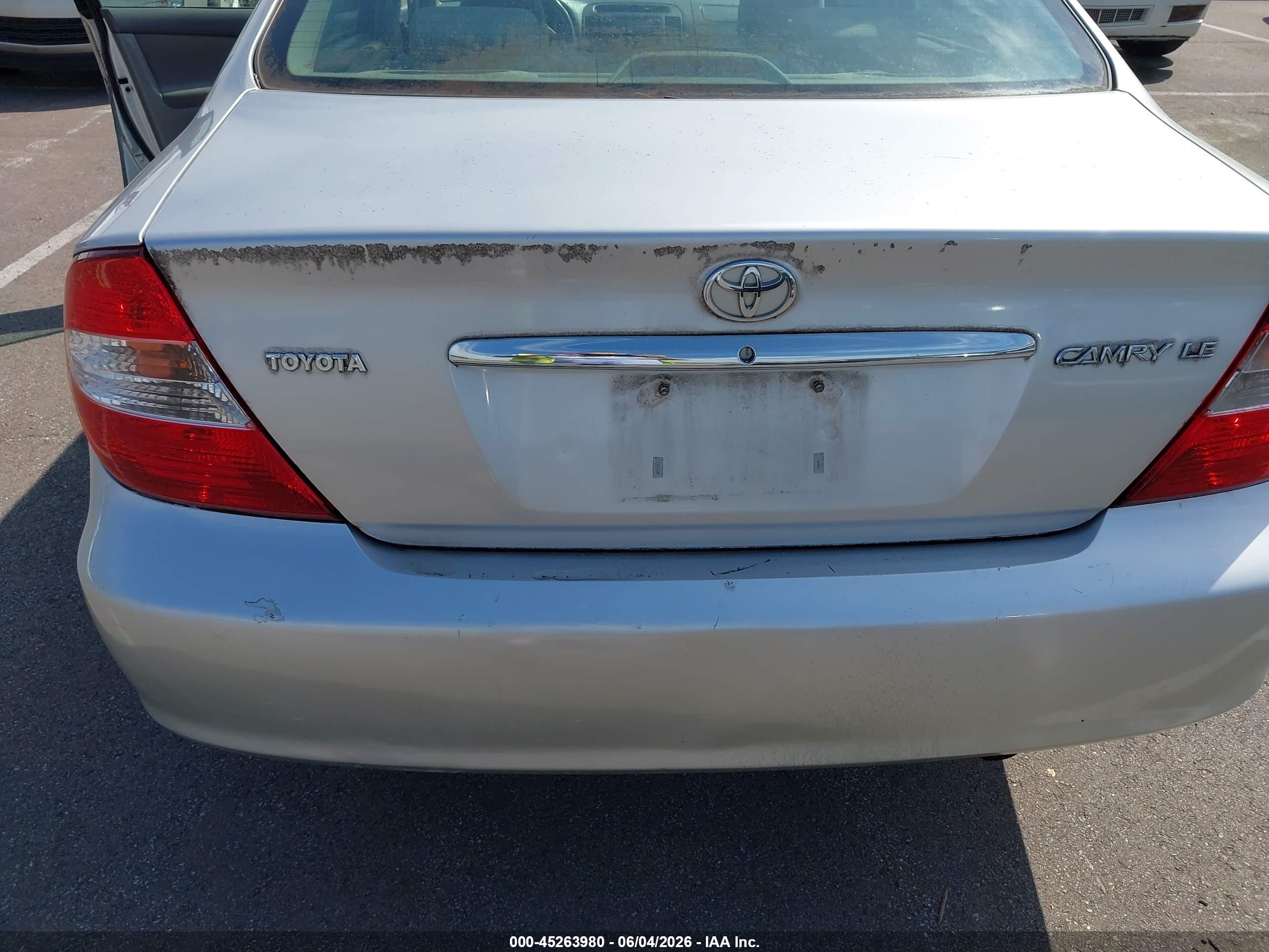 2004 Toyota Camry Le Silver vin: 4T1BE32K84U928286