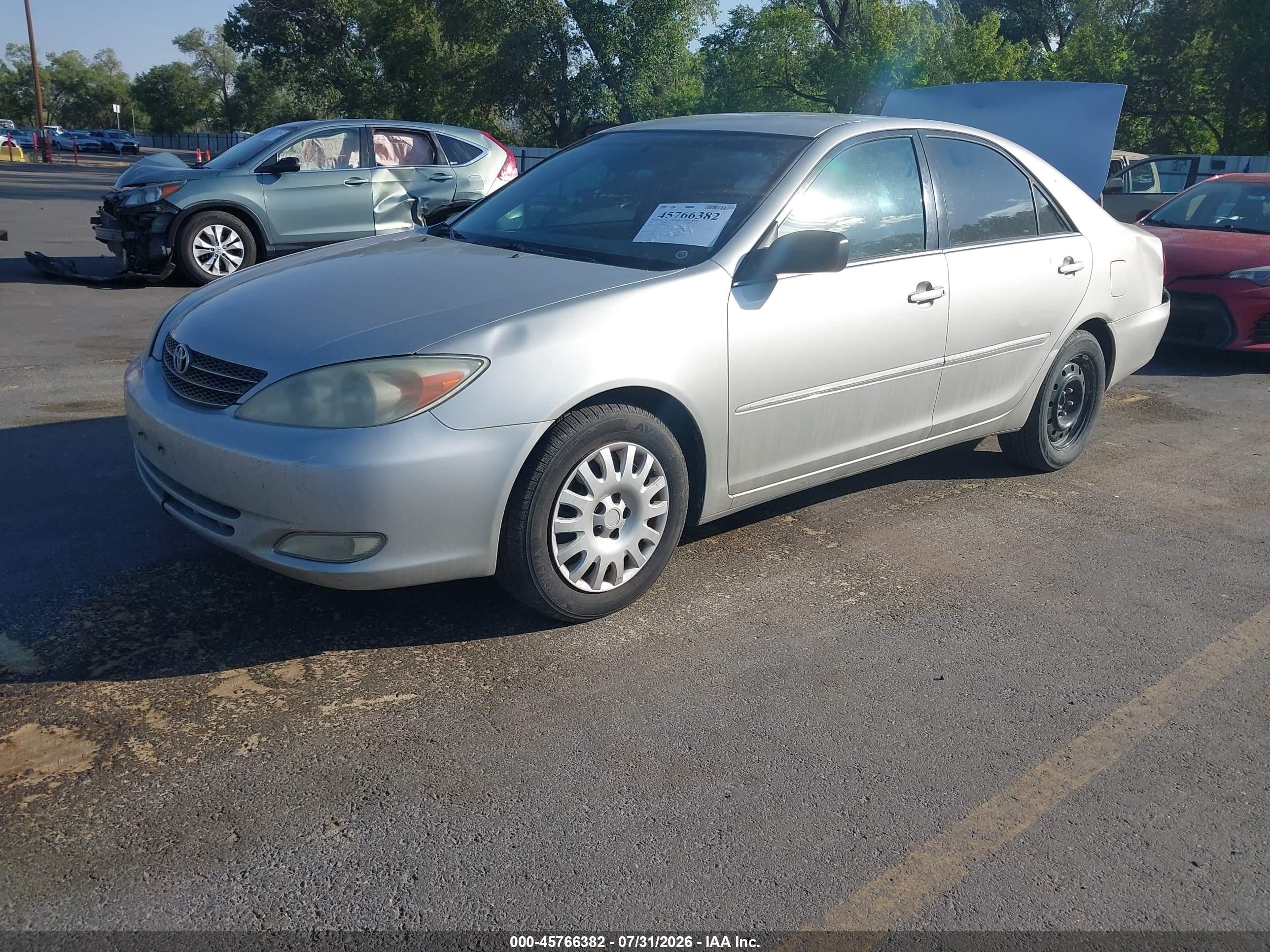 2004 Toyota Camry Xle Серебряный vin: 4T1BE32K84U932936