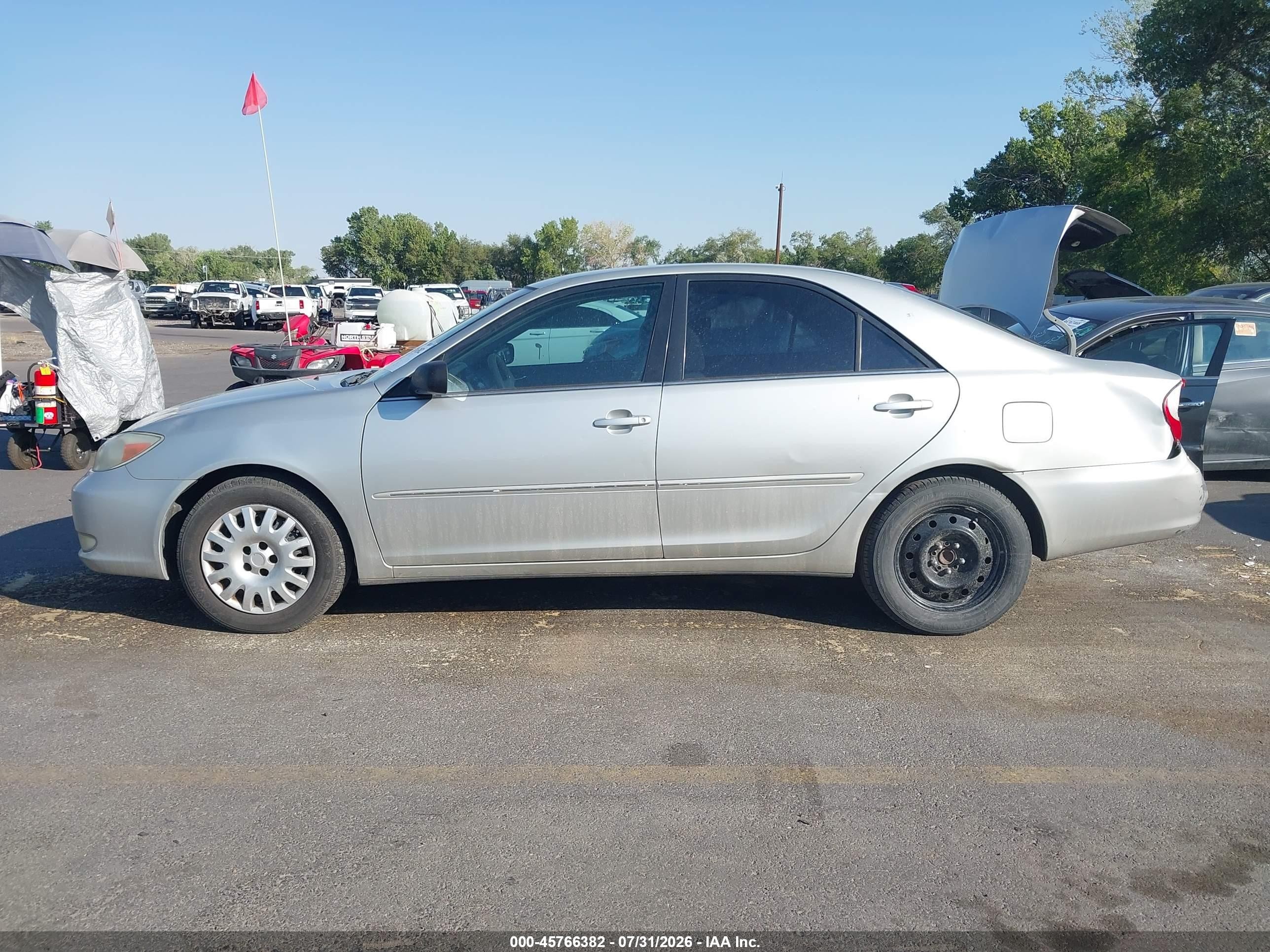 2004 Toyota Camry Xle Серебряный vin: 4T1BE32K84U932936