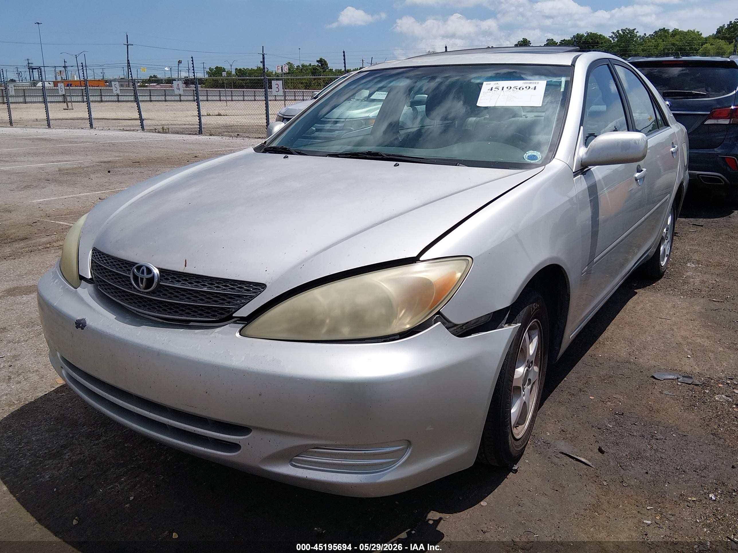 2004 Toyota Camry Le Silver vin: 4T1BE32K84U937201