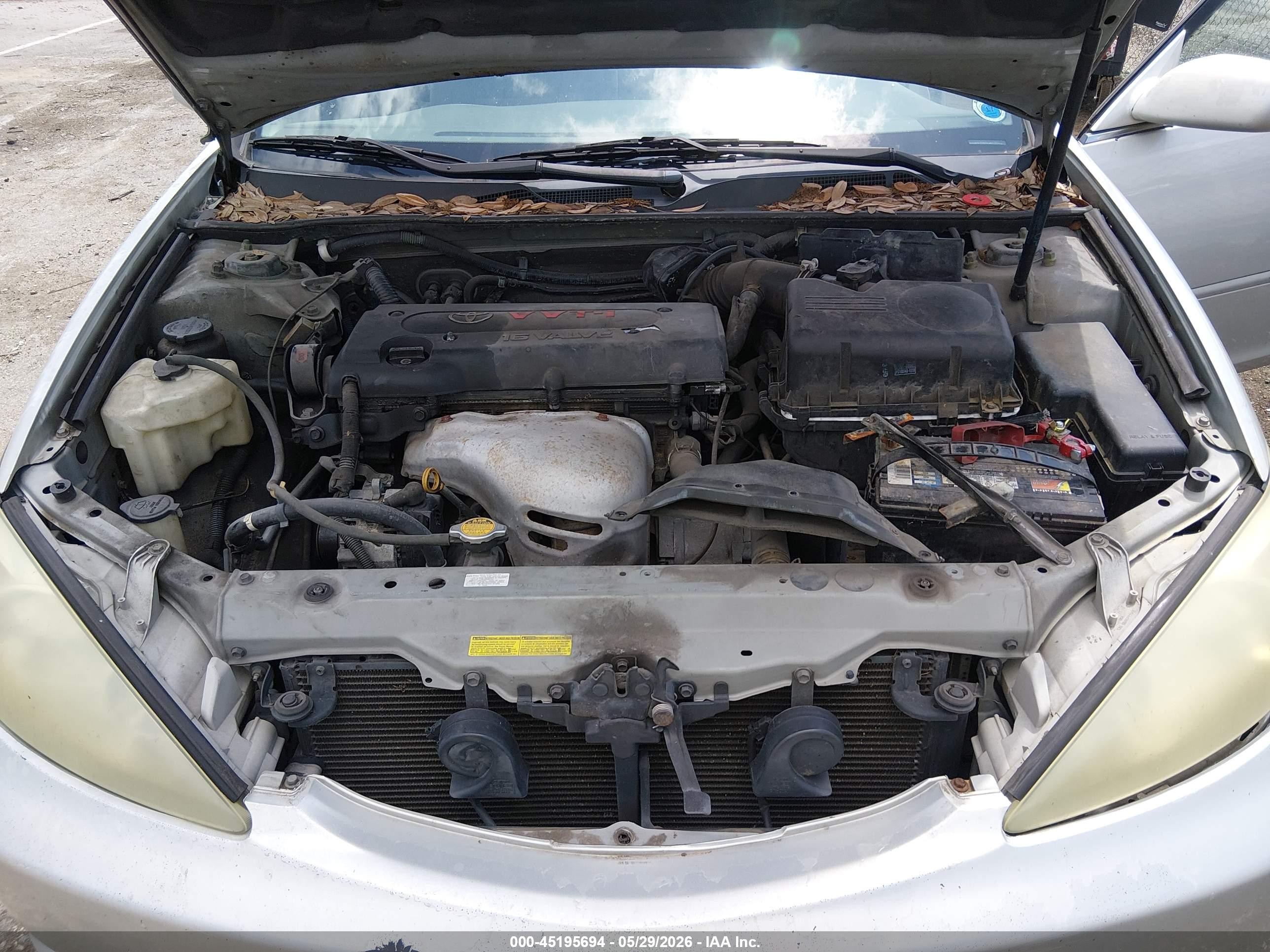 2004 Toyota Camry Le Silver vin: 4T1BE32K84U937201