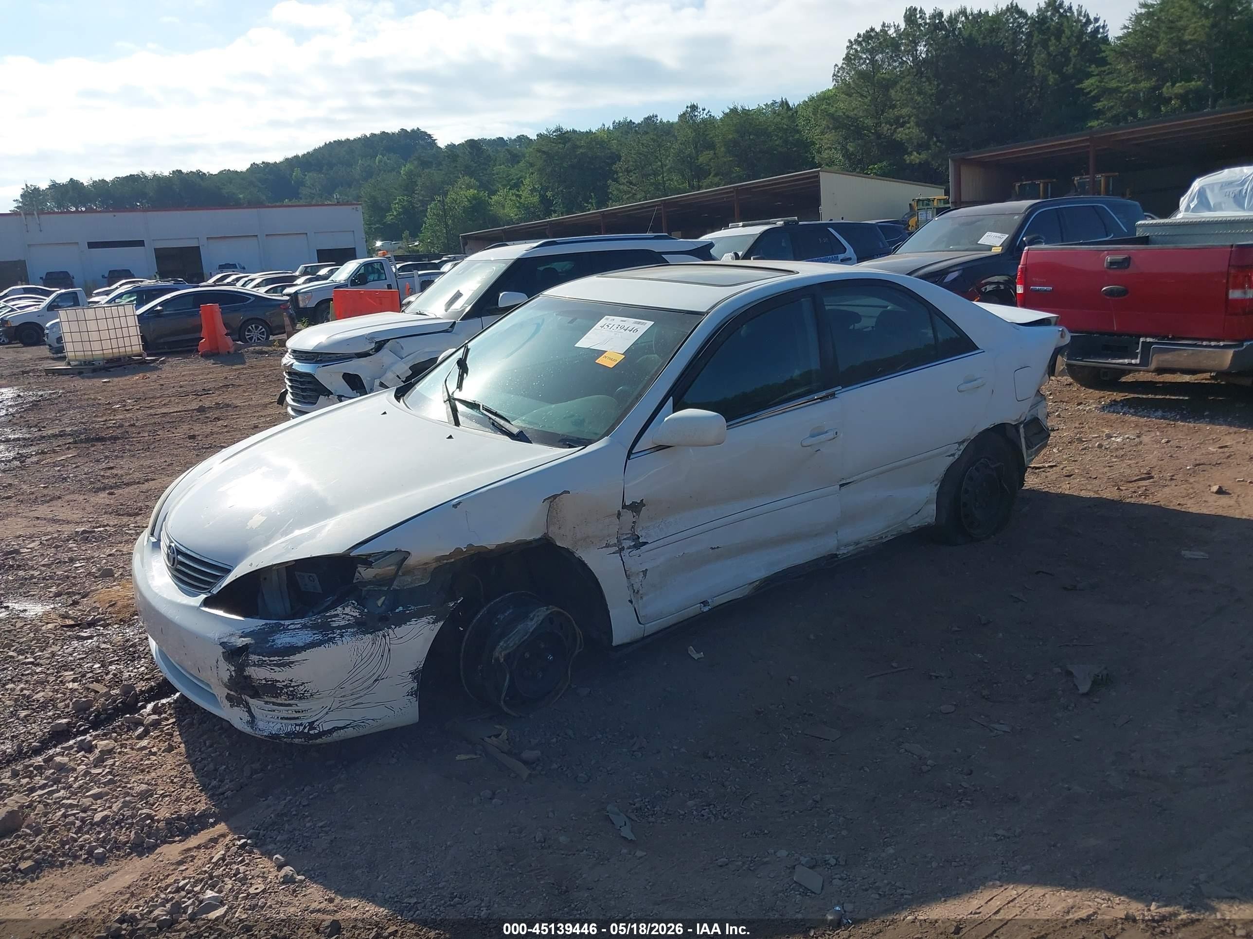 2005 Toyota Camry Le White vin: 4T1BE32K85U013097