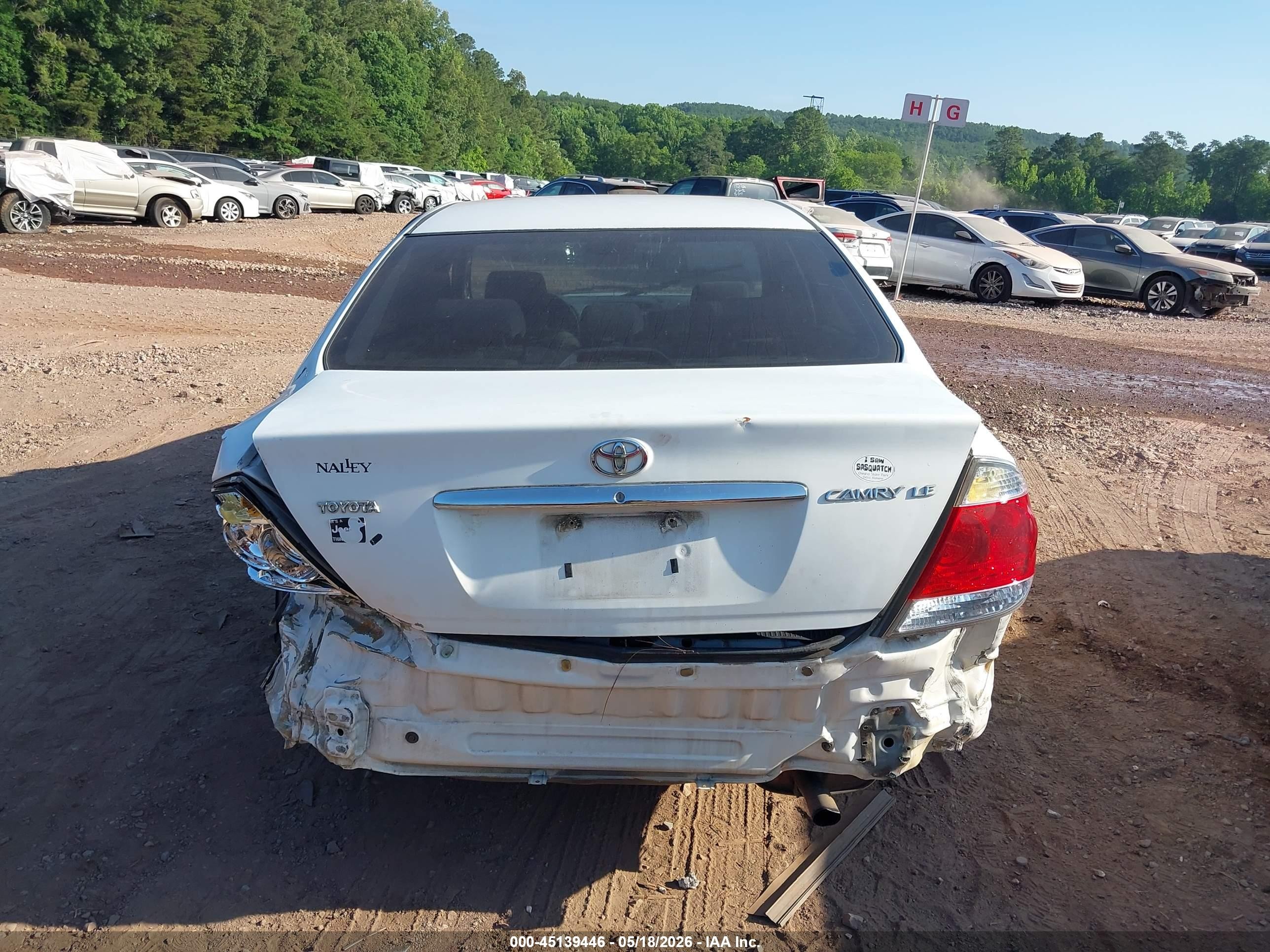 2005 Toyota Camry Le White vin: 4T1BE32K85U013097
