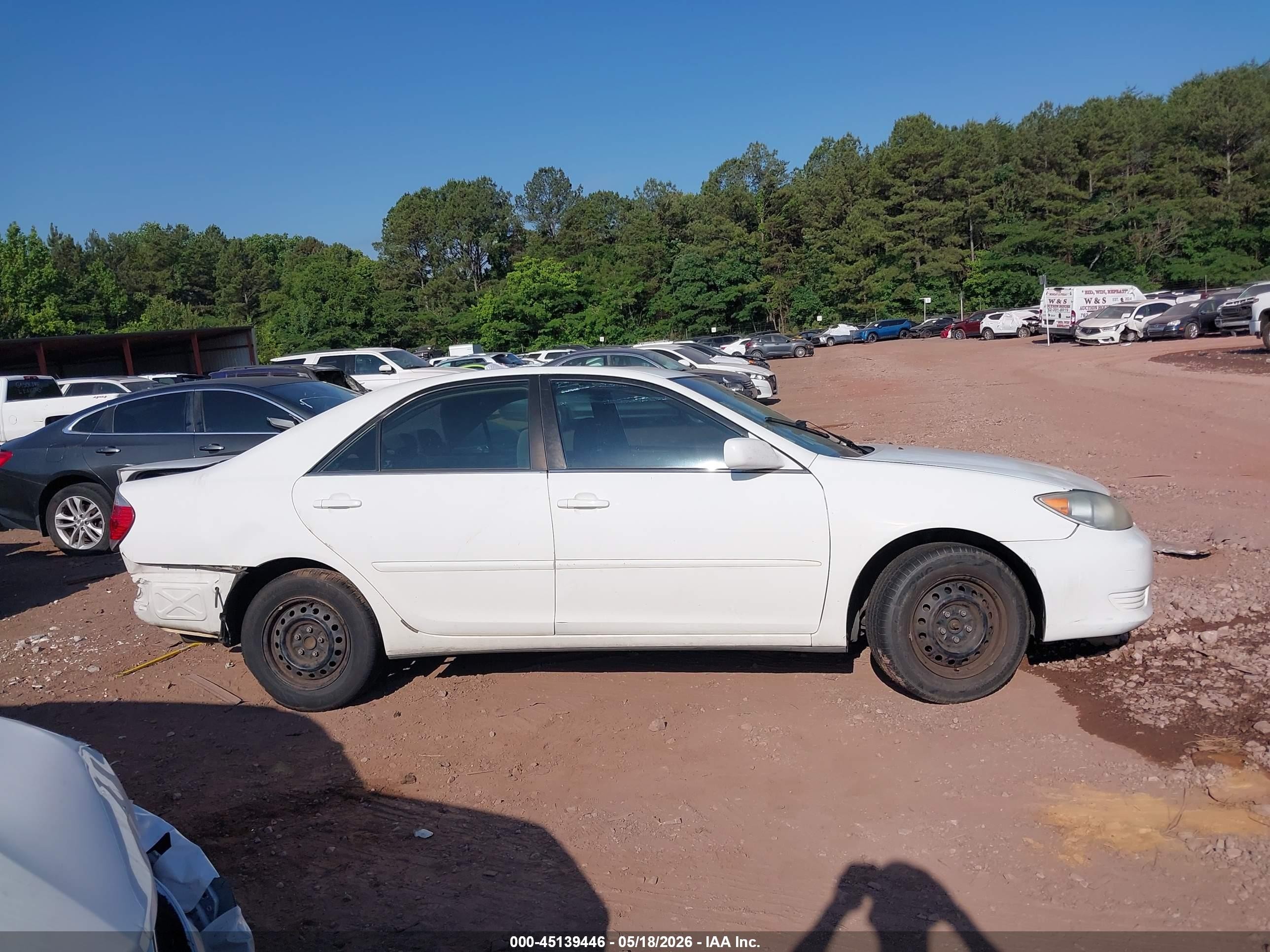 2005 Toyota Camry Le White vin: 4T1BE32K85U013097