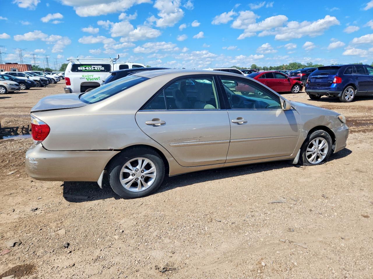 2005 Toyota Camry Le Tan vin: 4T1BE32K85U023452