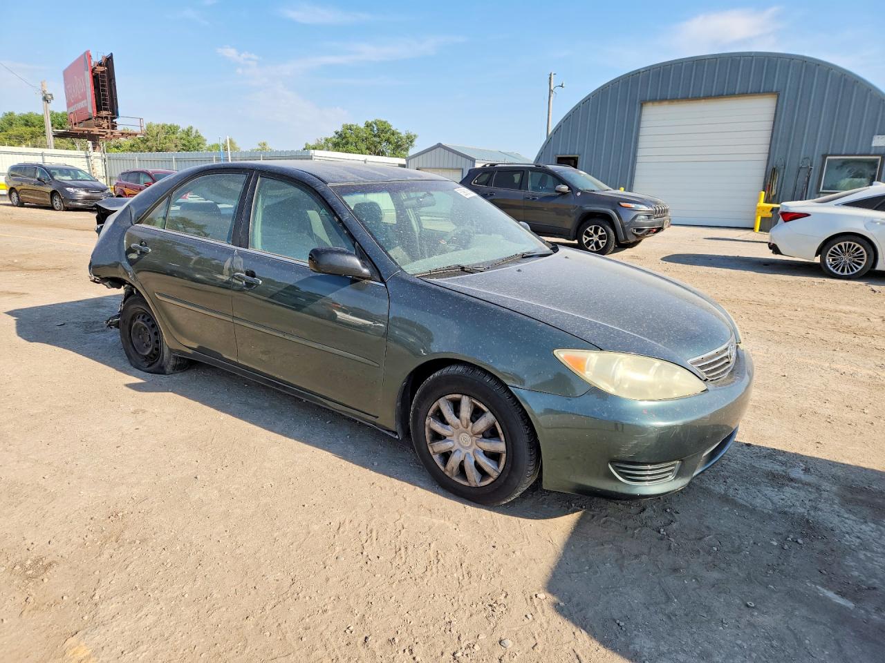 2005 Toyota Camry Le Green vin: 4T1BE32K85U027548