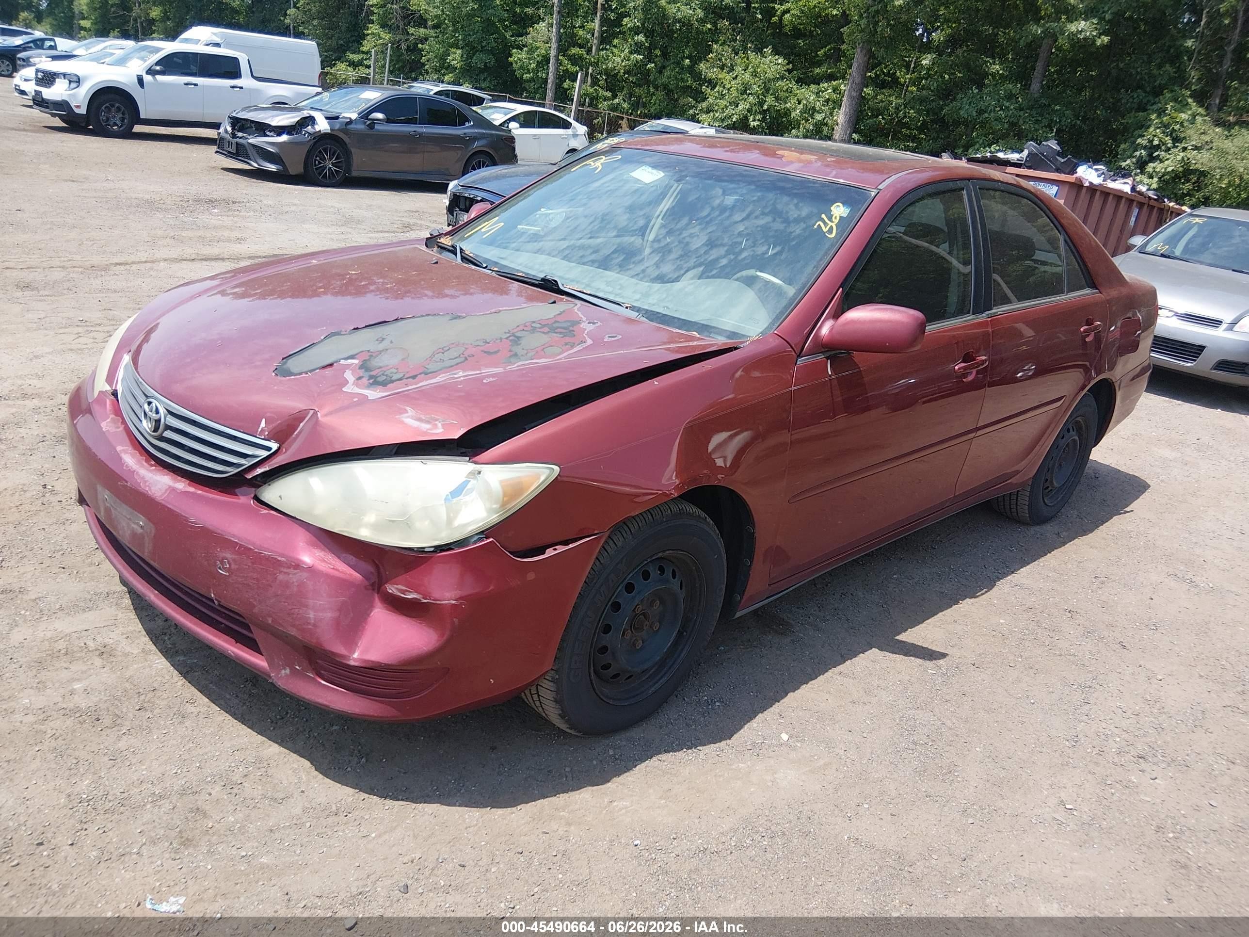 2005 Toyota Camry Le Burgundy vin: 4T1BE32K85U056368