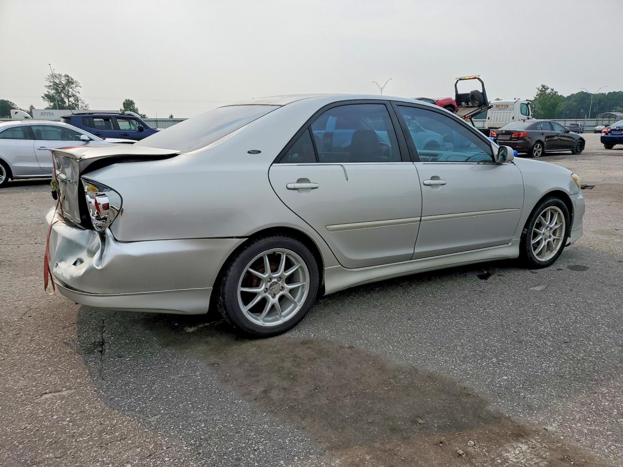 2005 Toyota Camry Le Silver vin: 4T1BE32K85U068102
