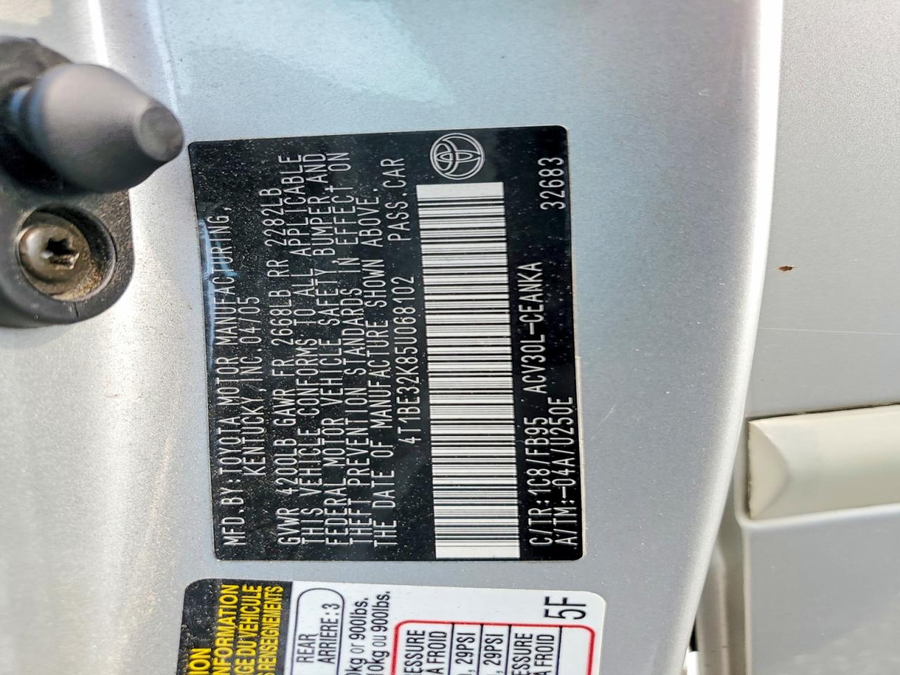 2005 Toyota Camry Le Silver vin: 4T1BE32K85U068102