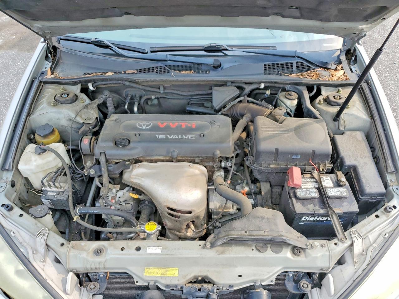 2005 Toyota Camry Le Silver vin: 4T1BE32K85U068102