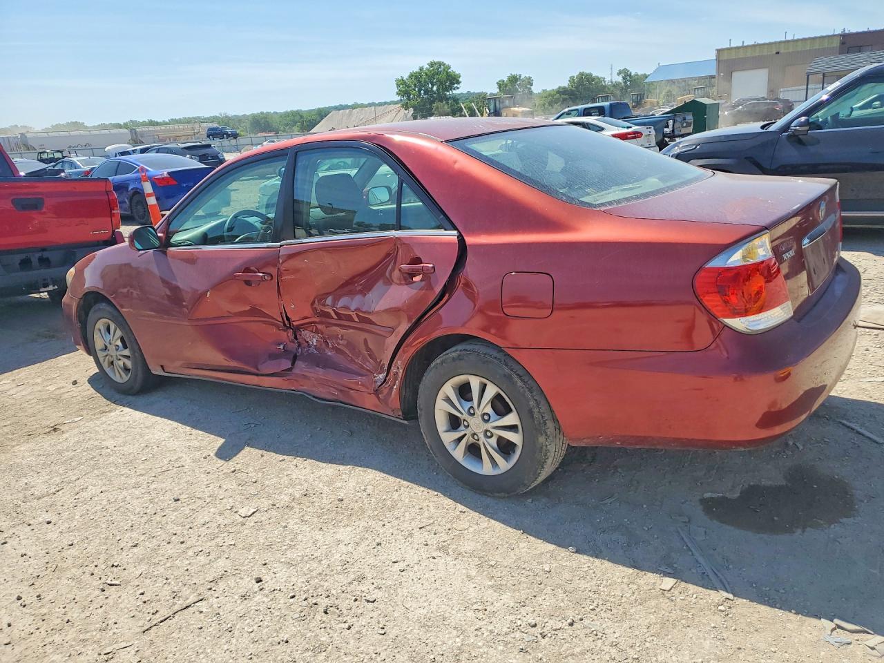 2005 Toyota Camry Le Бордовый vin: 4T1BE32K85U080797