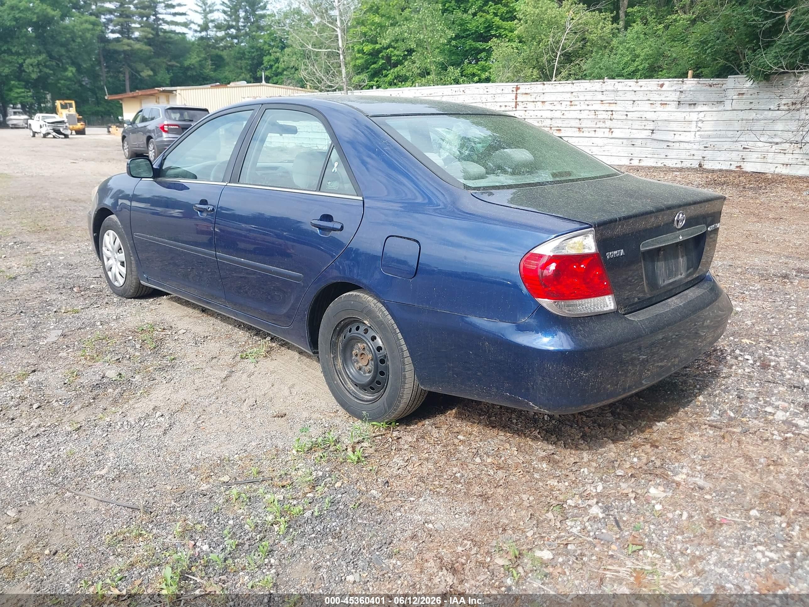 2005 Toyota Camry Le Синий vin: 4T1BE32K85U092304
