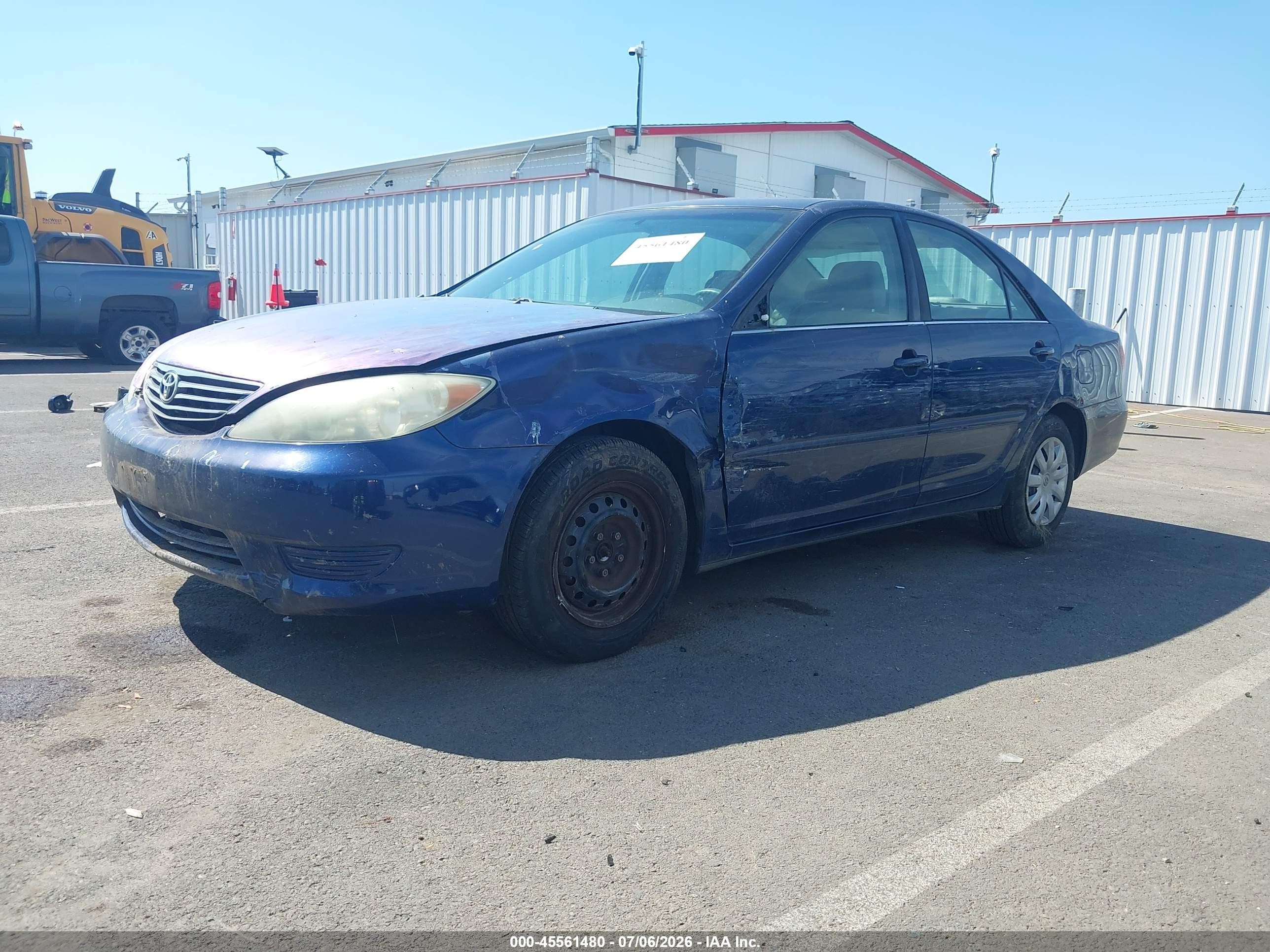 2005 Toyota Camry Le Blue vin: 4T1BE32K85U381344
