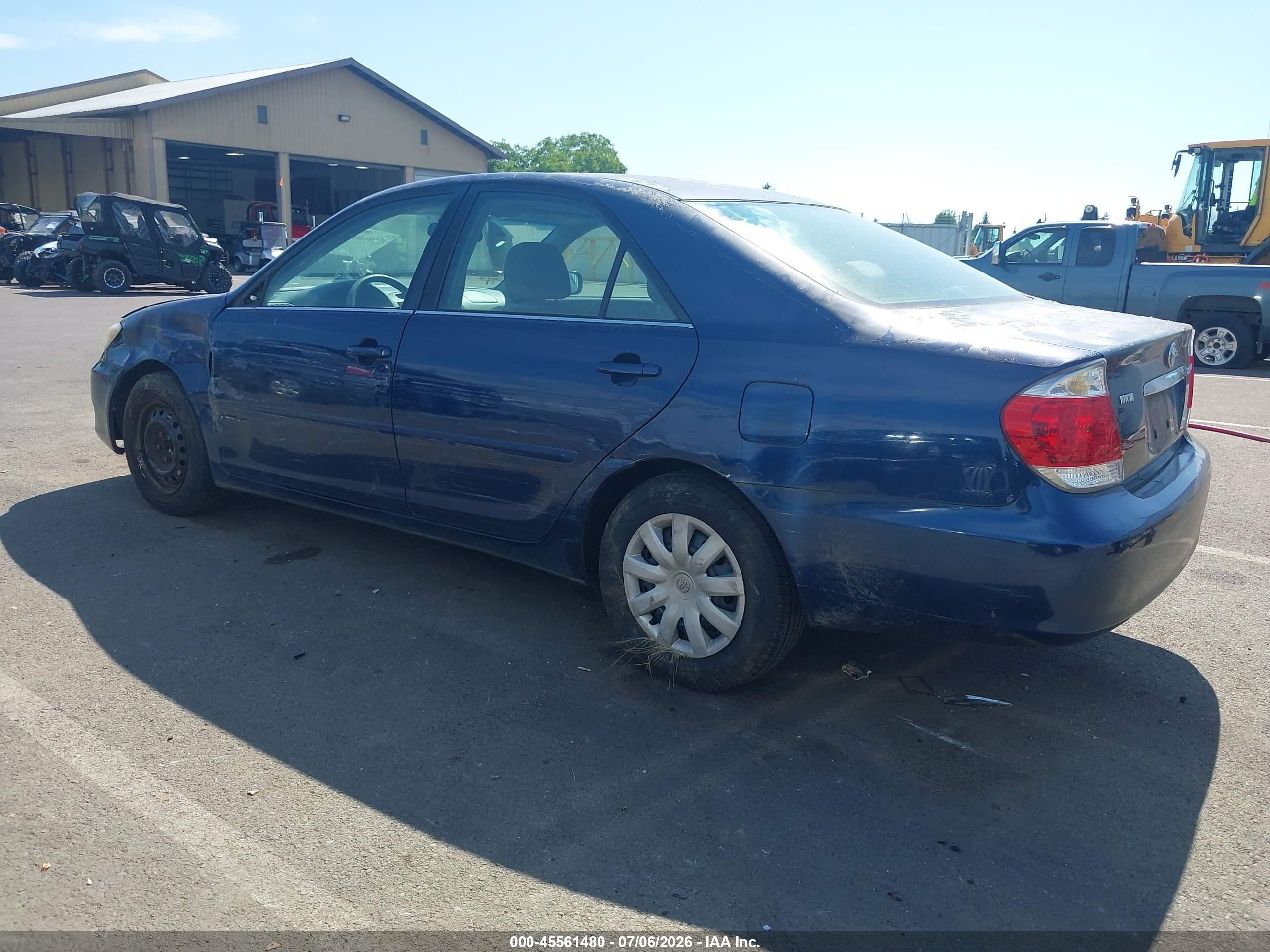 2005 Toyota Camry Le Blue vin: 4T1BE32K85U381344