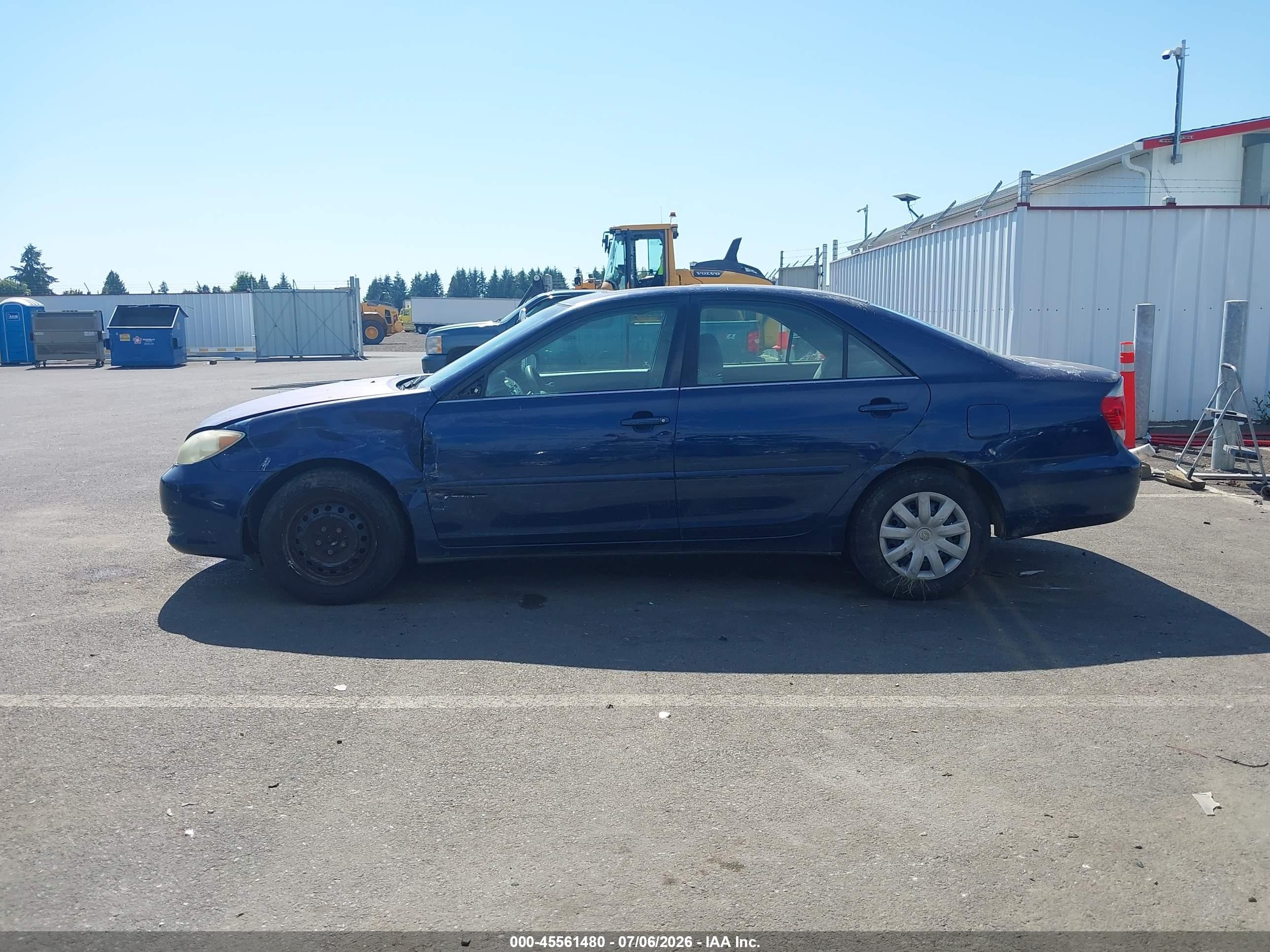 2005 Toyota Camry Le Blue vin: 4T1BE32K85U381344