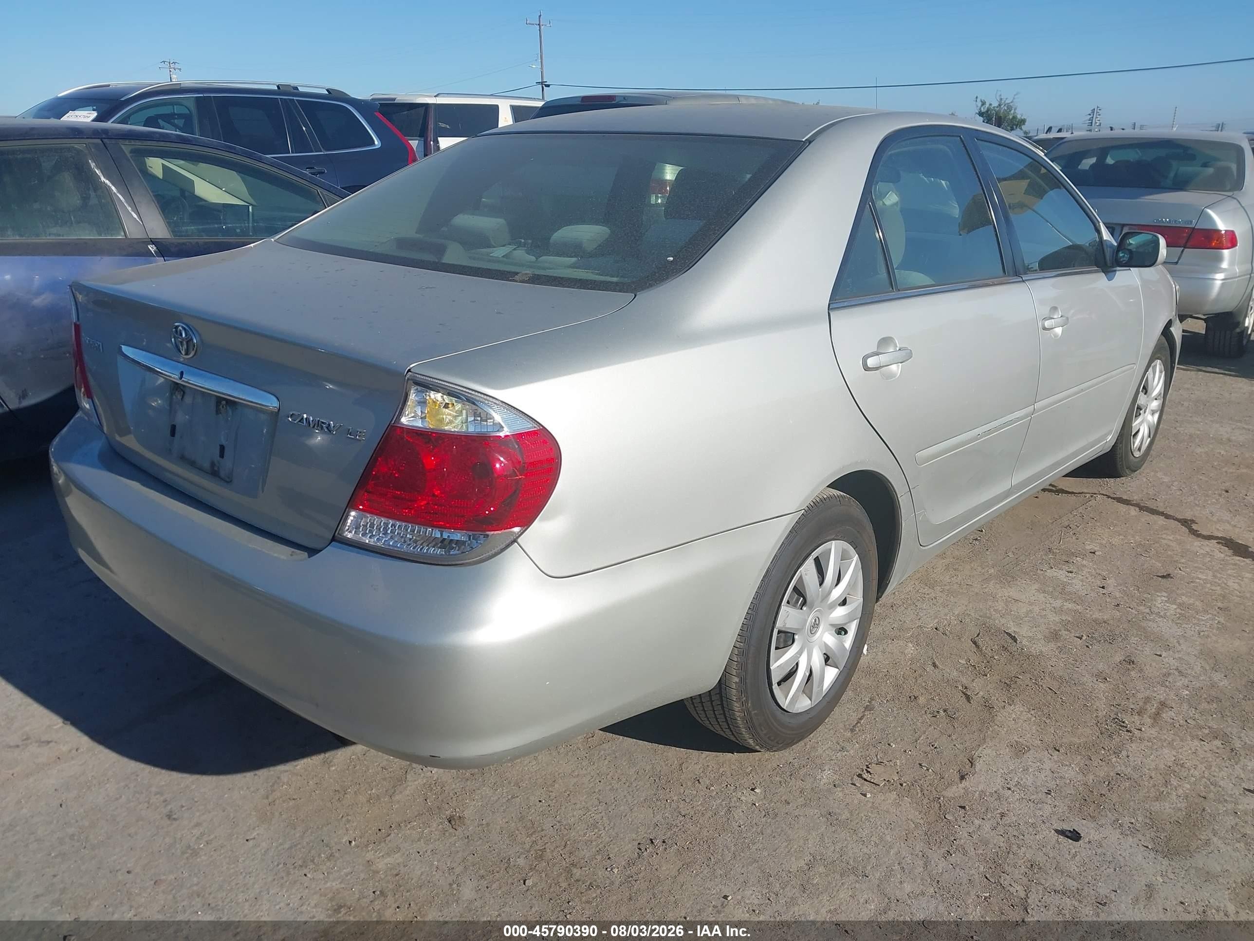 2005 Toyota Camry Le Silver vin: 4T1BE32K85U389931