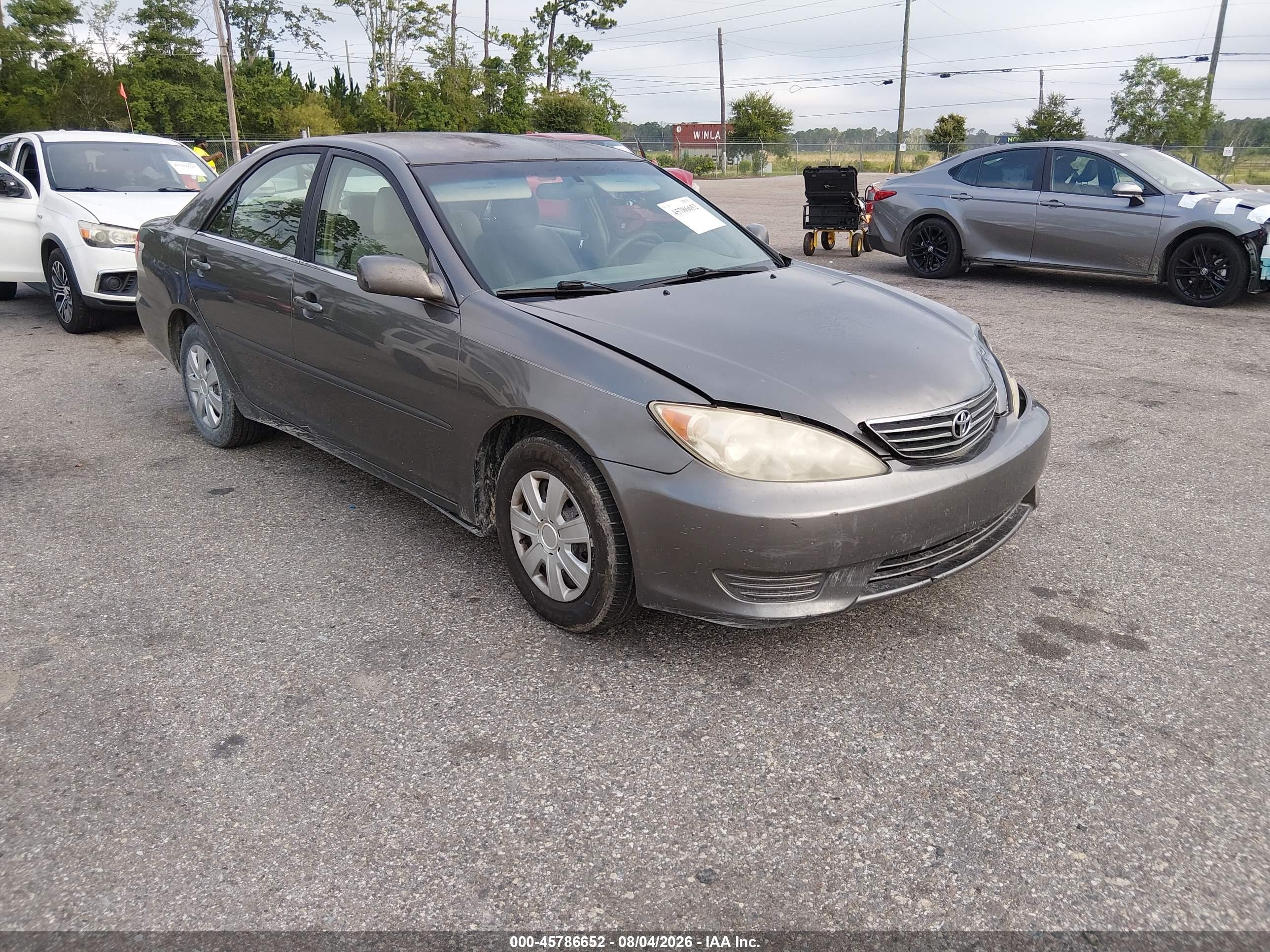 2005 Toyota Camry Le Gray vin: 4T1BE32K85U506438