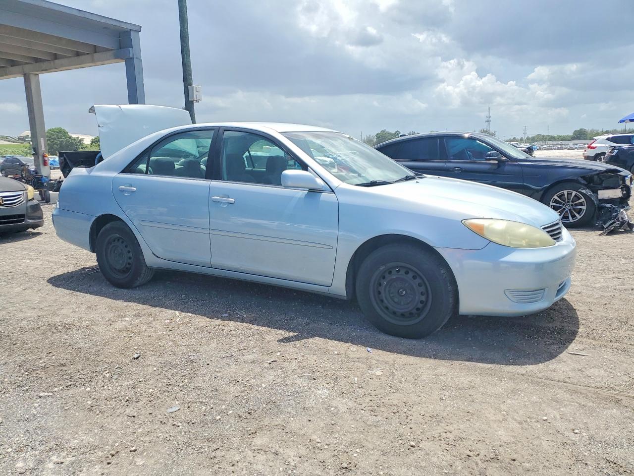 2005 Toyota Camry Le Turquoise vin: 4T1BE32K85U516418